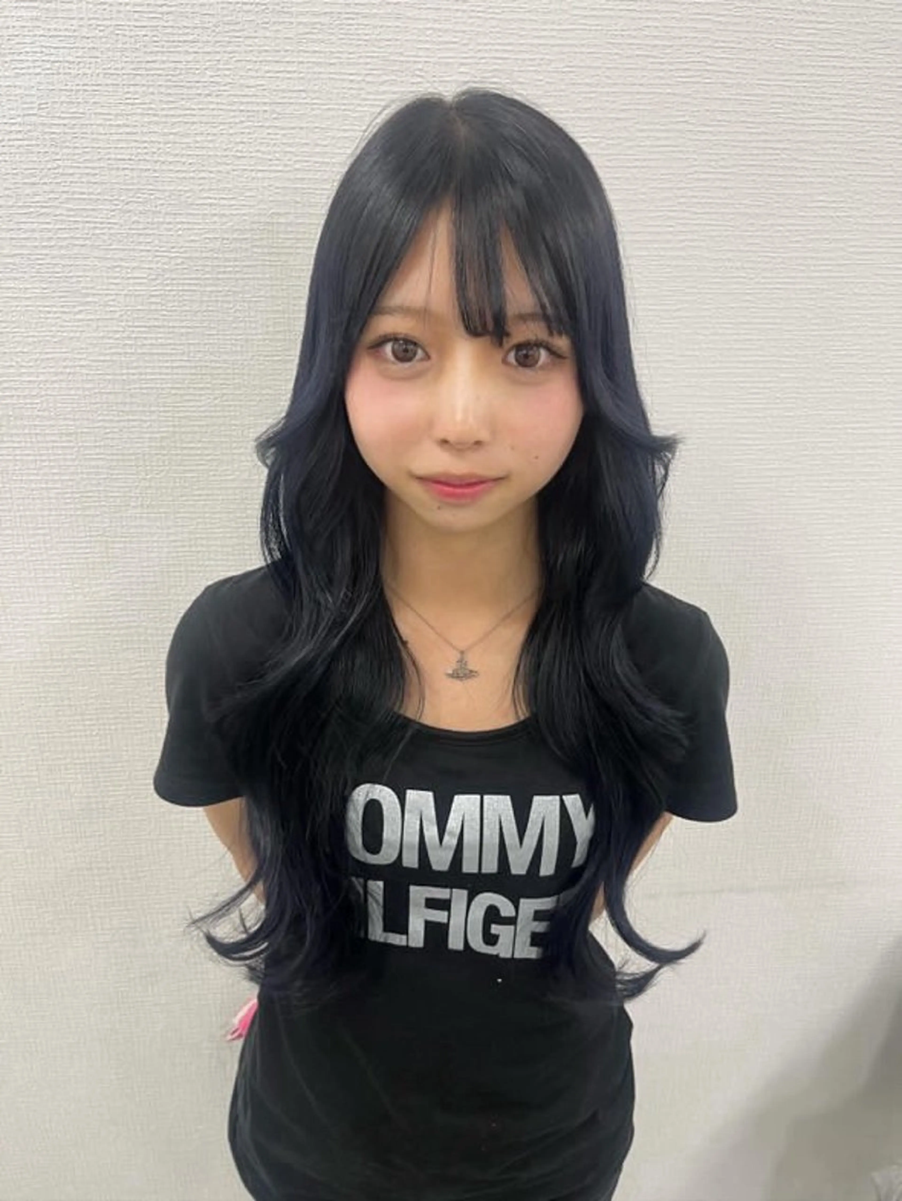 ロング ヘアカラー トリートメント ヘアセット 艶髪ハイトーンカラー 渋谷🥇ririkaのヘアスタイル