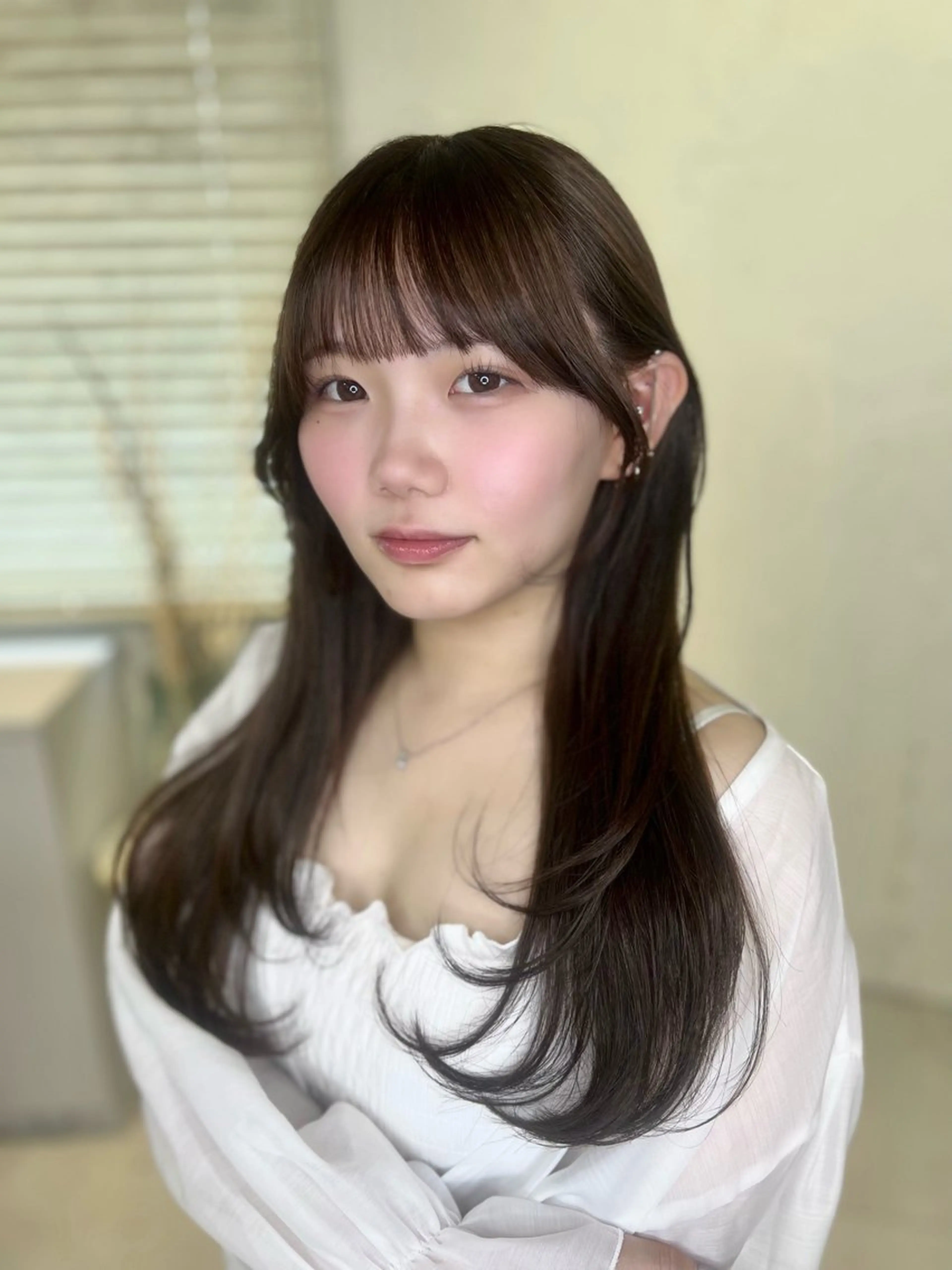 【12月限定価格🎄🎅🧑‍🎄】顔まわりカット＋カラー＋髪質改善トリートメント🎀🫧【先着順🉐】の写真