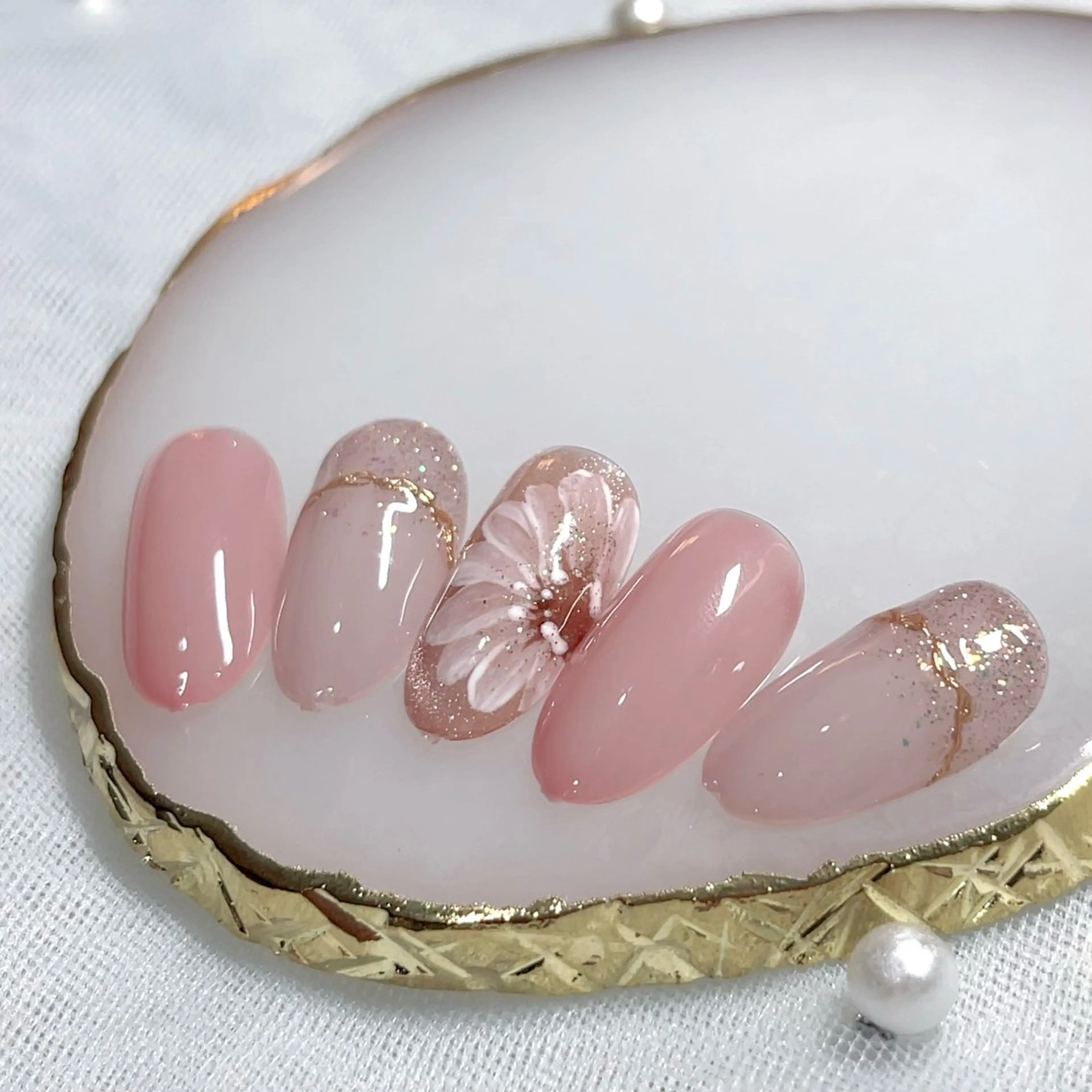 ネイル ハンドネイル Kodebu Usagi Nail所属・Yuko Kanamedaのネイルデザイン