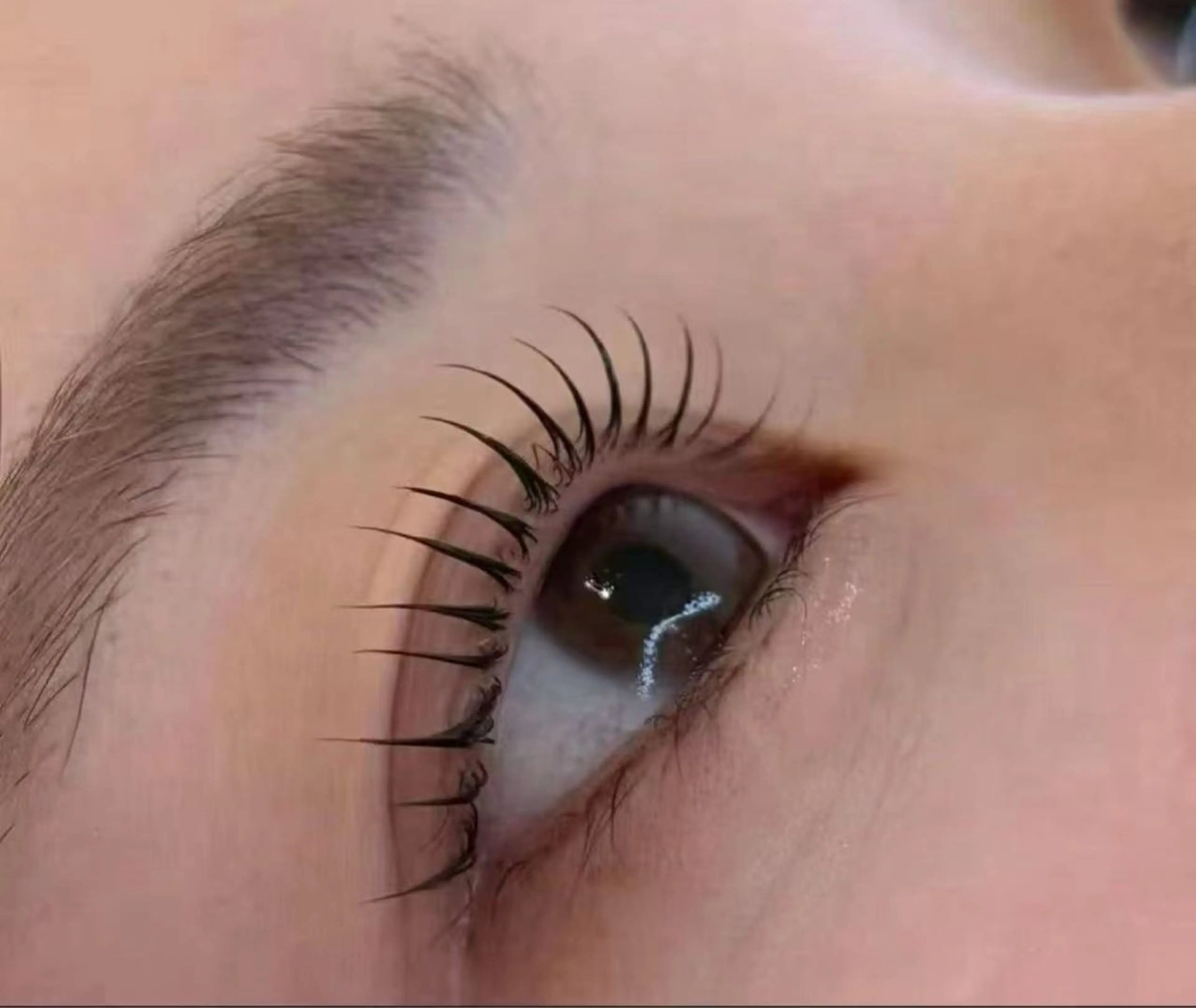 パーマ アデル エクステサロンのマツエク・マツパデザイン