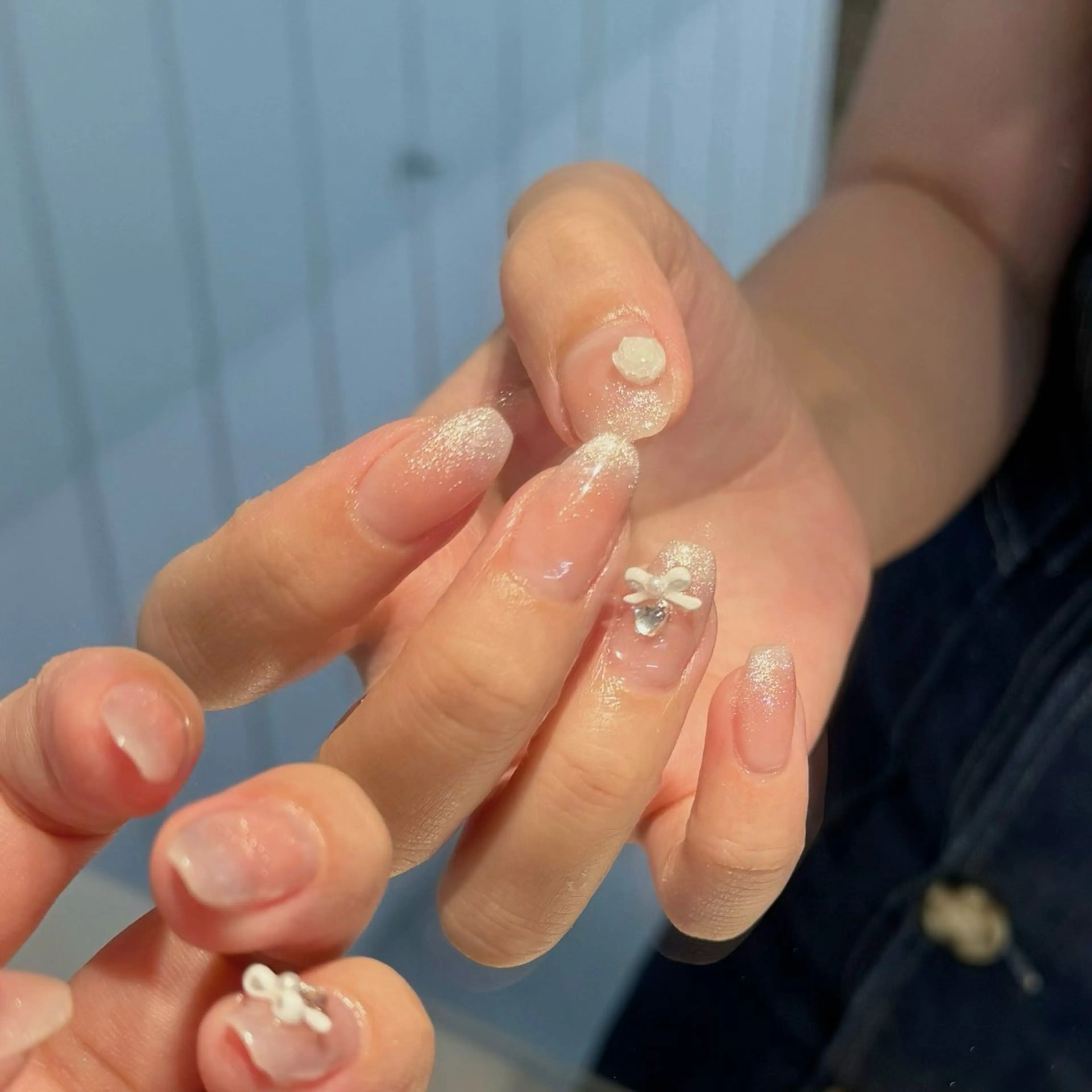 ネイル チークネイル ハンドネイル ハンドケア Chizuru ☾ ໋のネイルデザイン