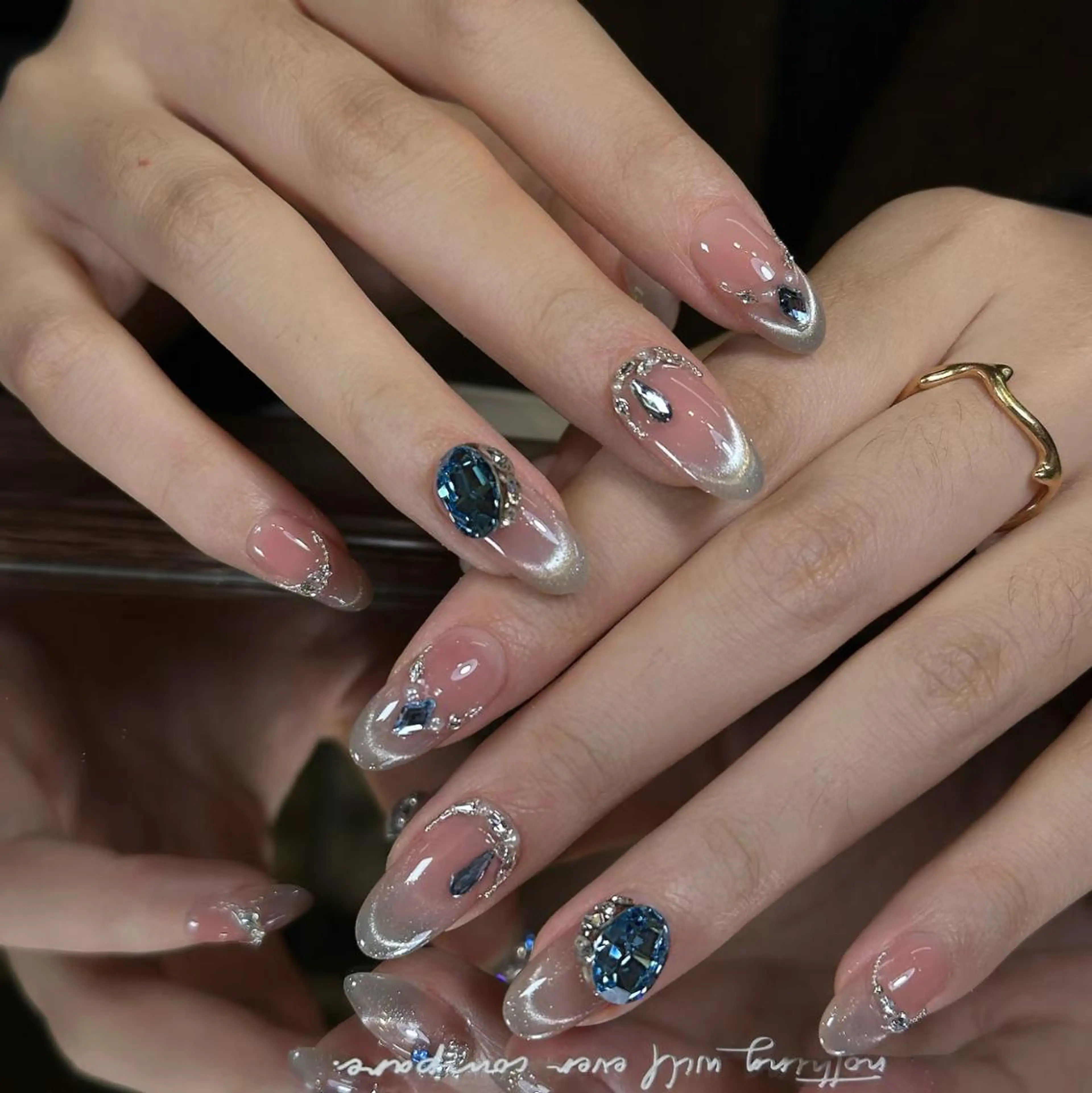 ネイル ハンドネイル エリ🫧 nail池袋東口のネイルデザイン