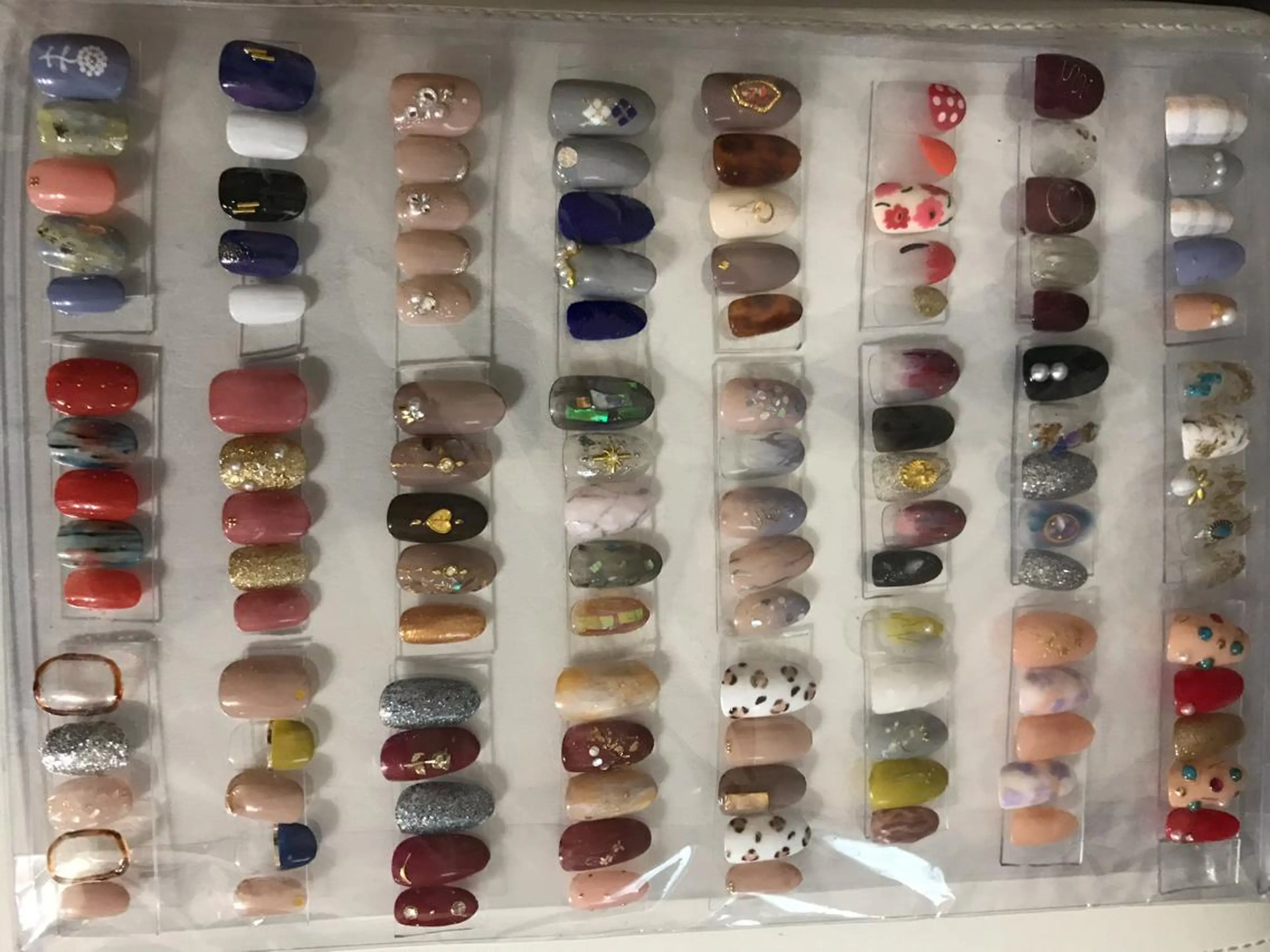 ネイル ENSIA エンシアのネイルデザイン