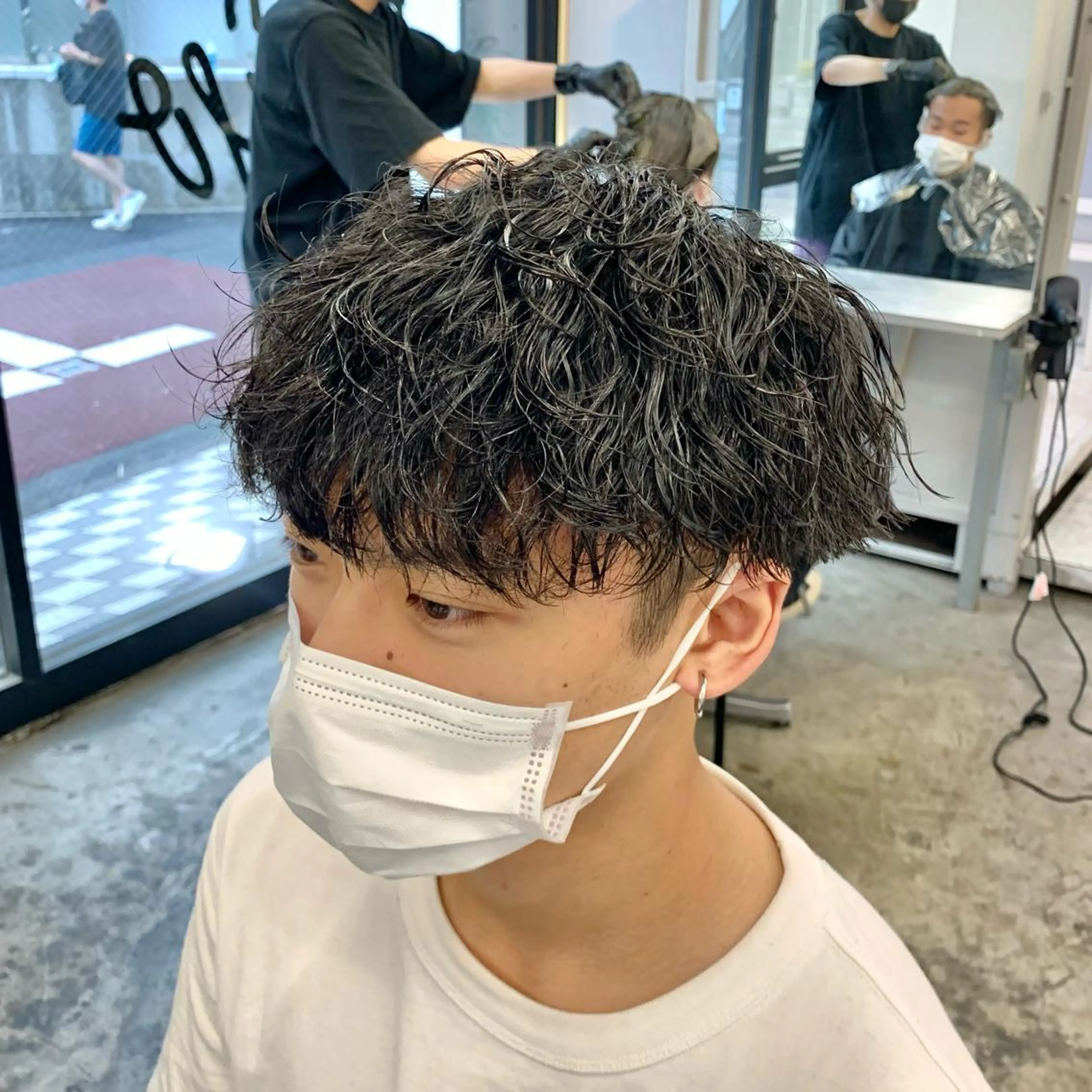 ショート パーマ メンズ 波巻きパーマ カット パーマ メンズ特化美容師/ 藤戸 椋のヘアスタイル