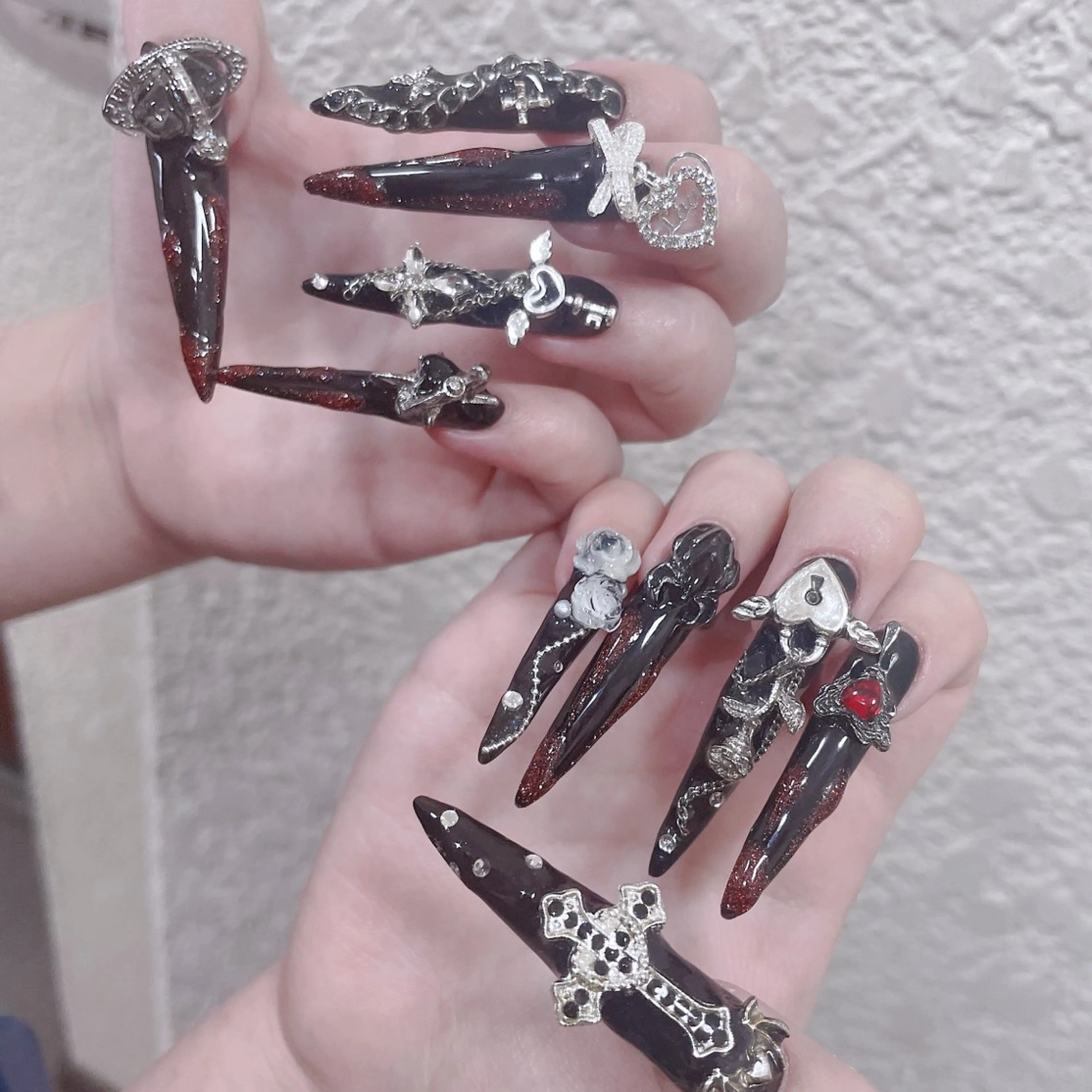 ネイル 成人式 ロングネイル マグネットネイル 大理石ネイル(マーブル) リボン ハンドネイル MoMoA Nail ネイル長さ出し専門店のネイルデザイン