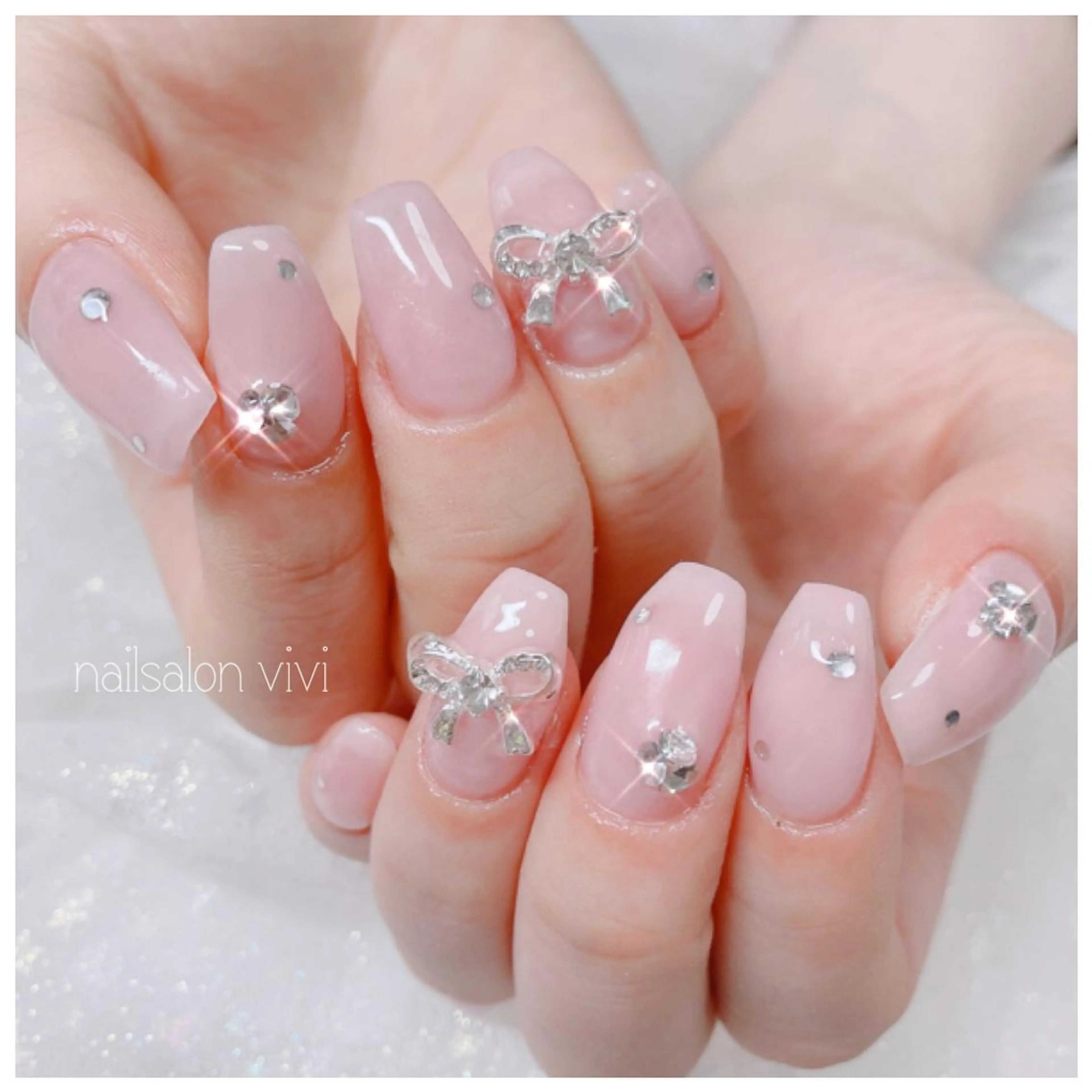 ネイル ＶＩＶＩ nailsalonのネイルデザイン