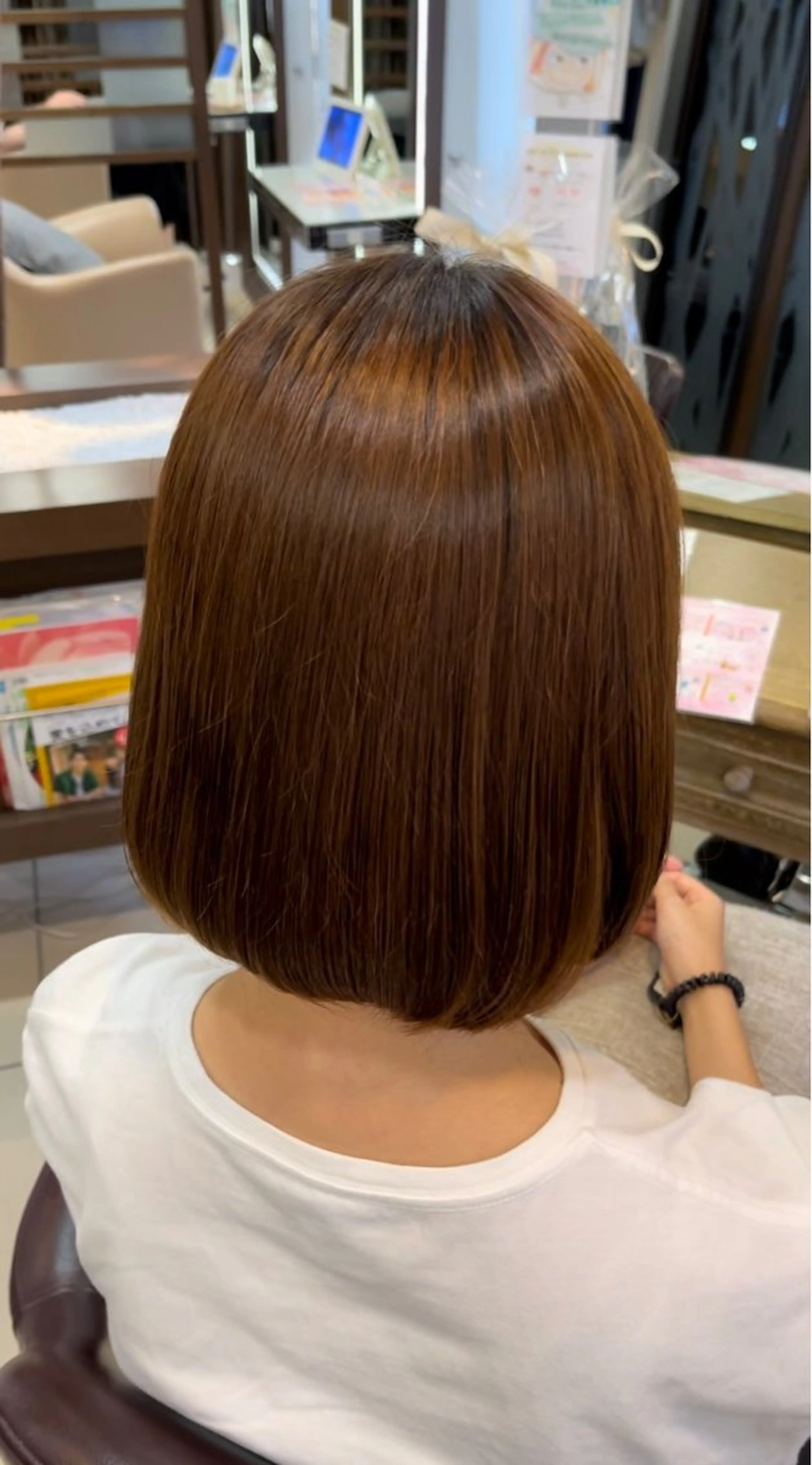 ミディアム 羽エクステ/シール エクステ/横浜駅5分のヘアスタイル