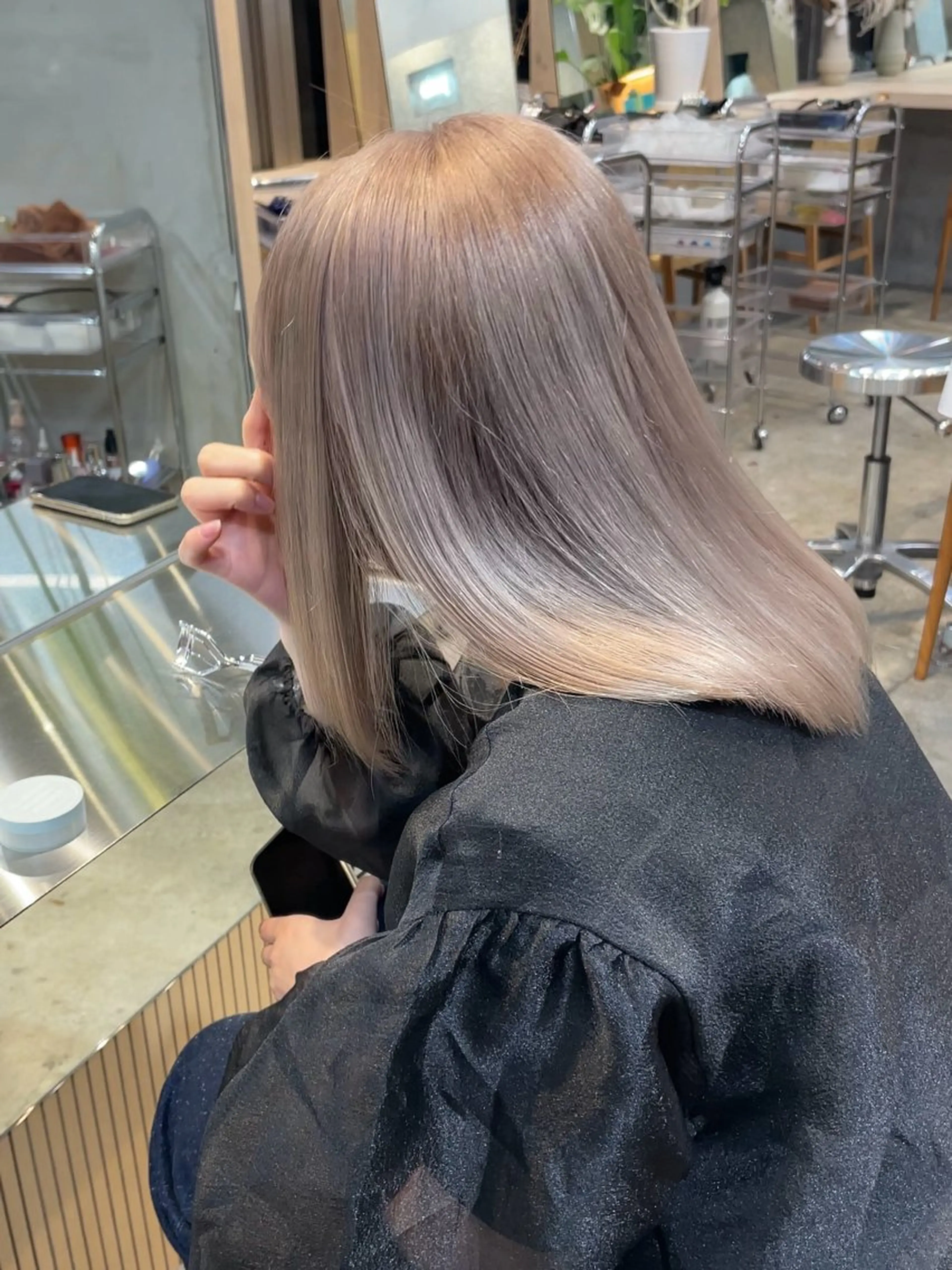 リタッチブリーチカラー＋TOKIOトリートメント🥣🩵の写真