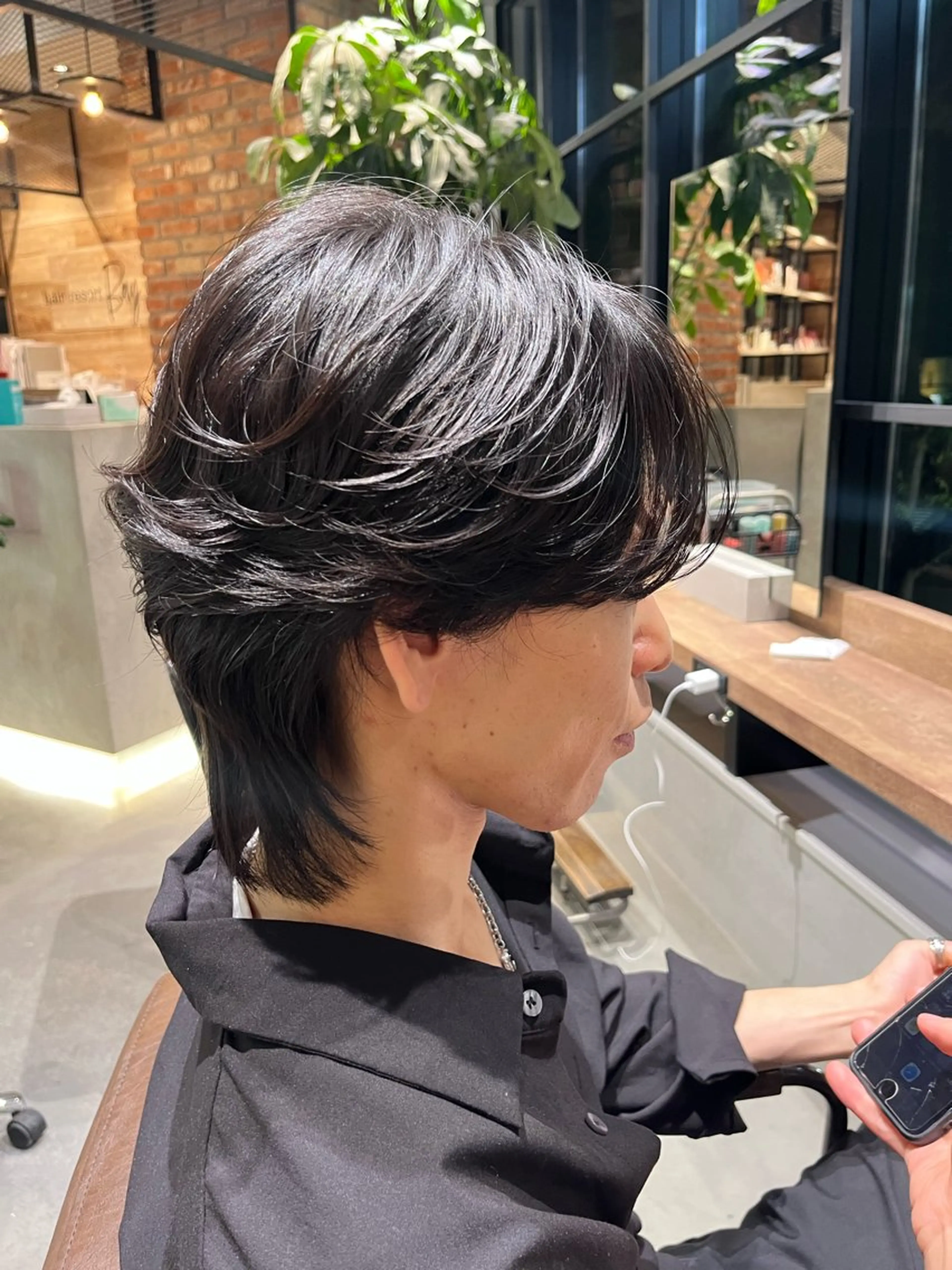 メンズ フェザーパーマ メンズパーマ メンズウルフカット ウルフカット 志賀 楓のヘアスタイル