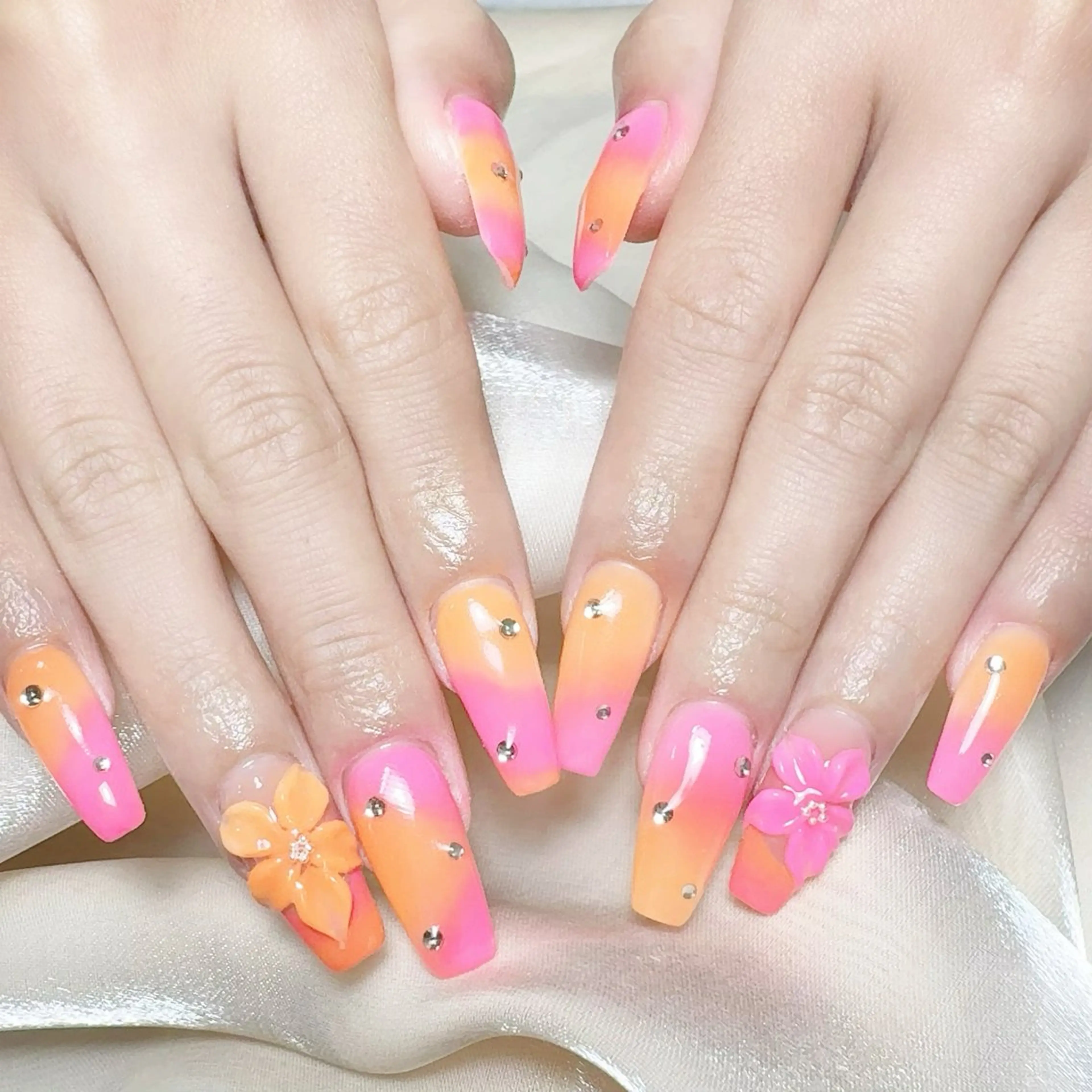 ネイル ハンドネイル NAILサロン 木にいるのネイルデザイン