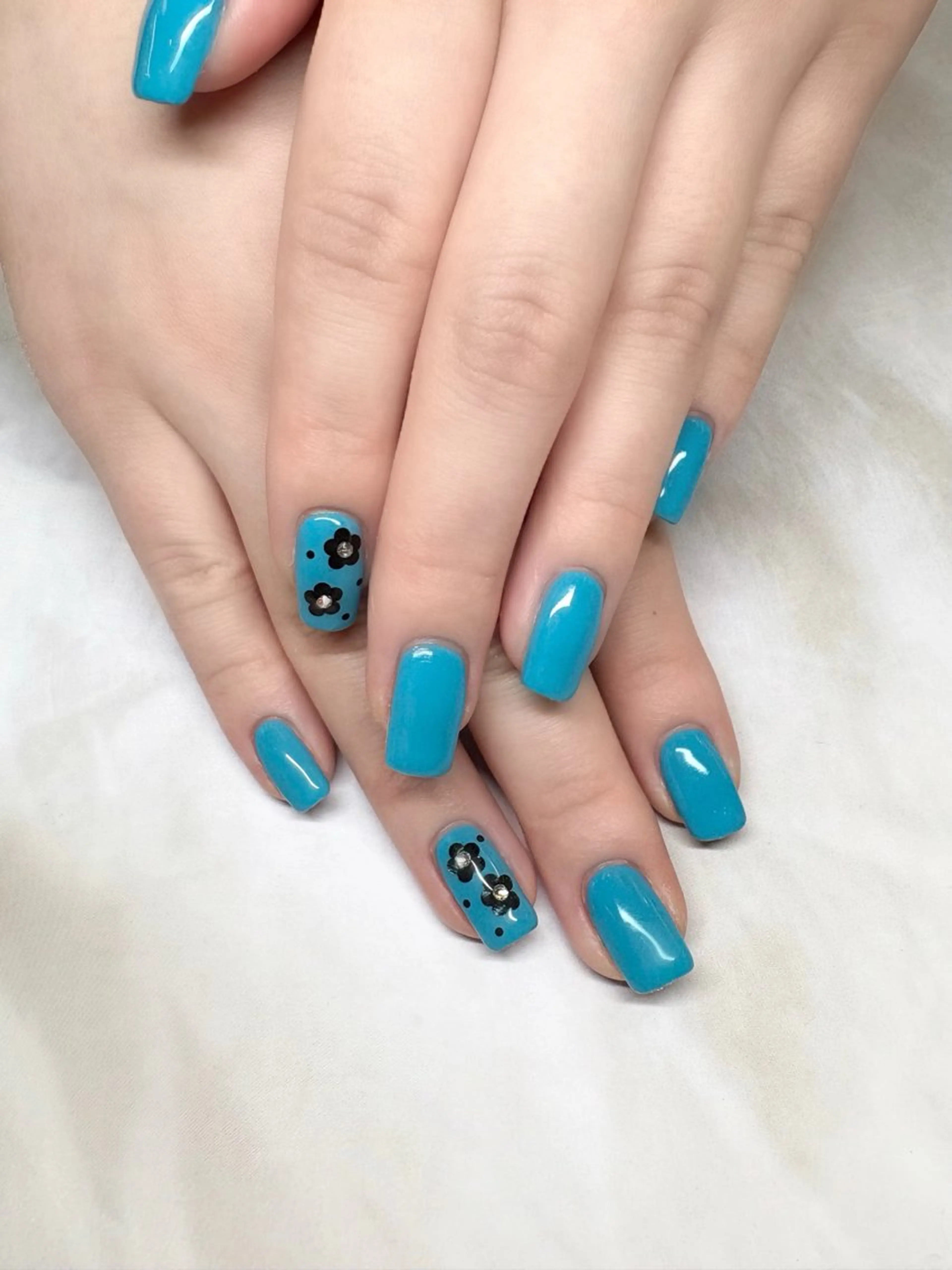 ネイル ハンドネイル RIN🐰笹塚/ パラジェルのマツエク・マツパデザイン