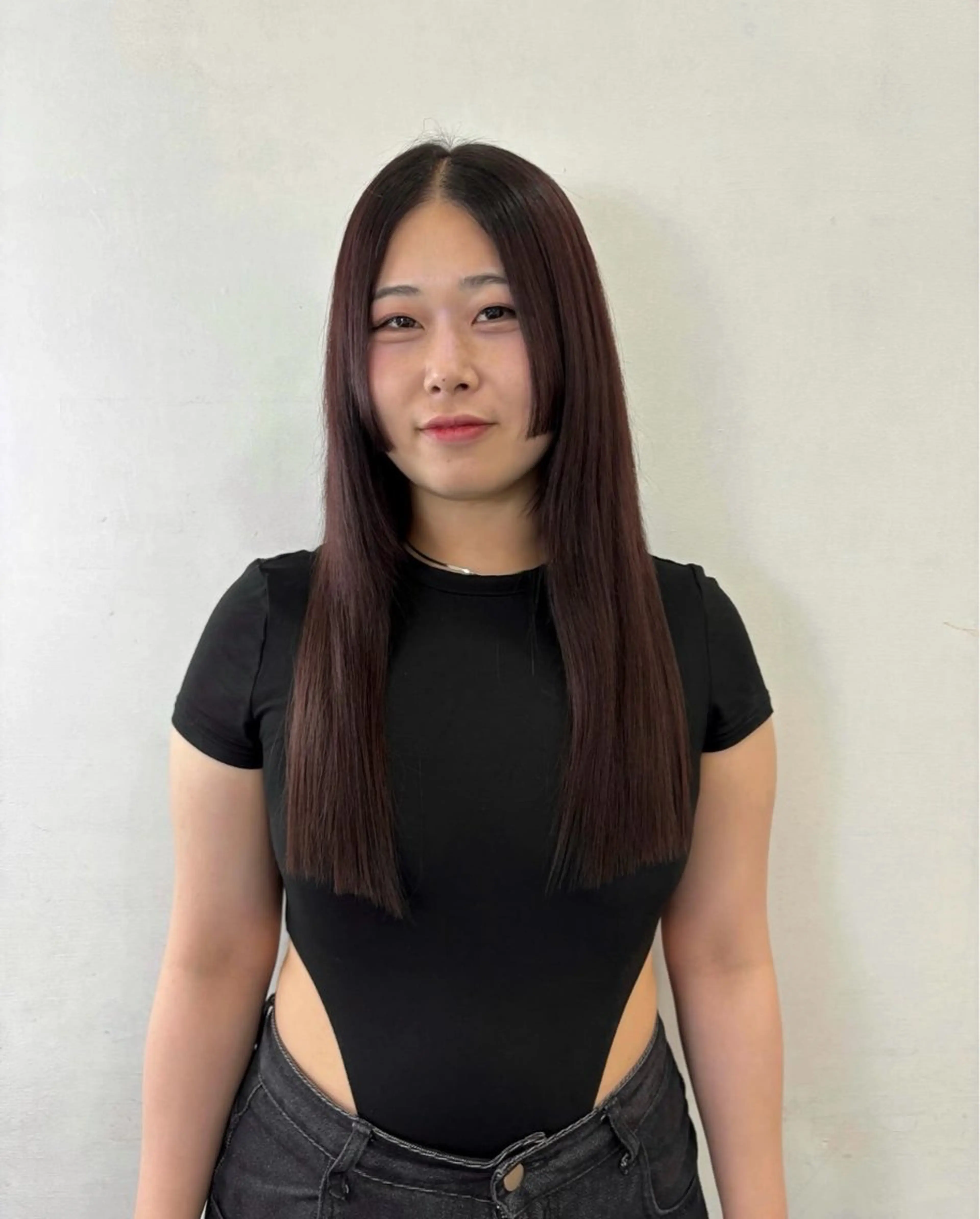 ロング 顔周りカット 姫カット ロング 栗崎 菜弥のその他イメージ