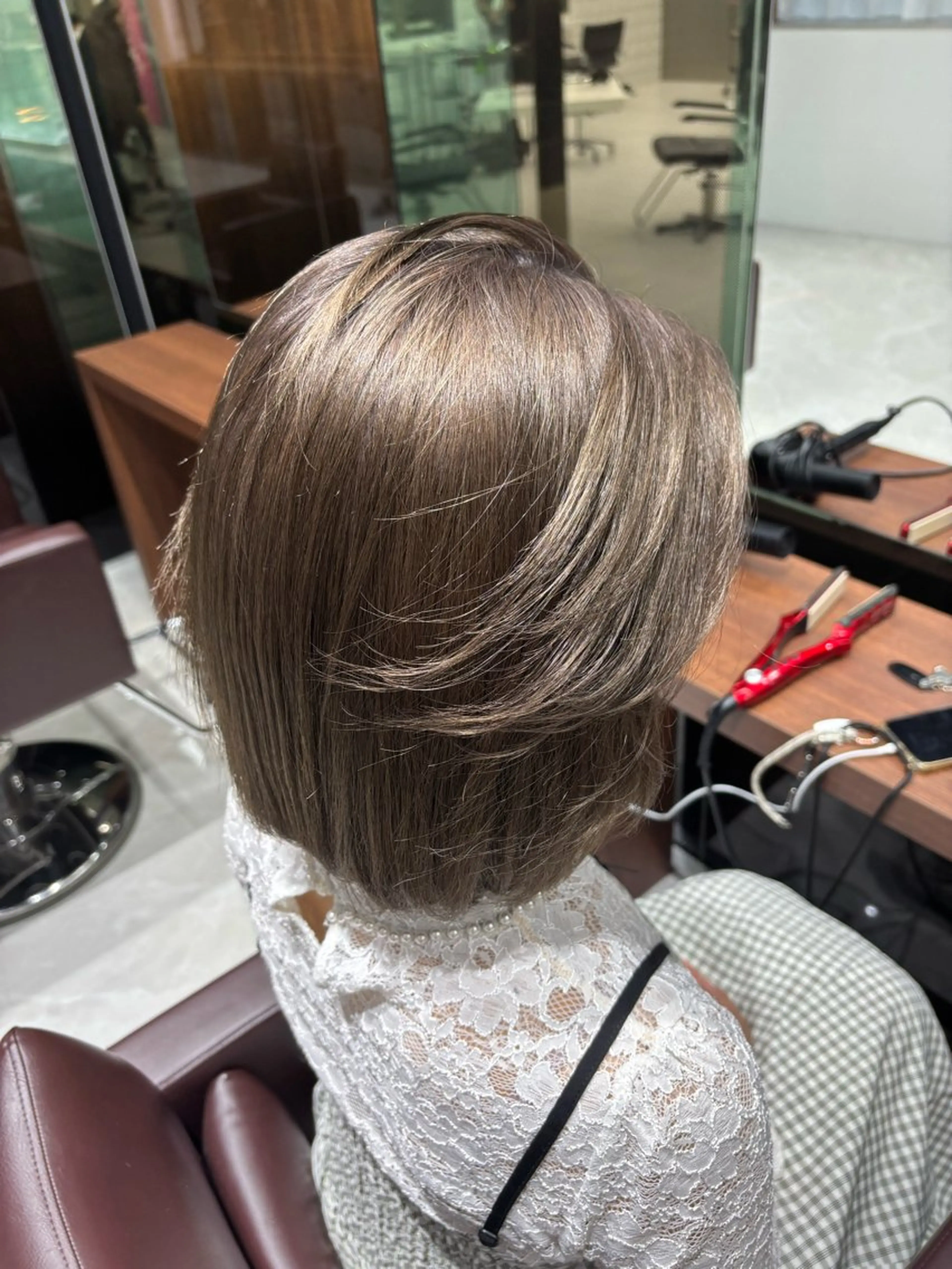 ミディアム カラー ダークグレー ダークグレージュ グレージュ ヘアカラー Miyu's Shibuya Flag所属・ねね🦖 /ブリーチカラーのヘアスタイル