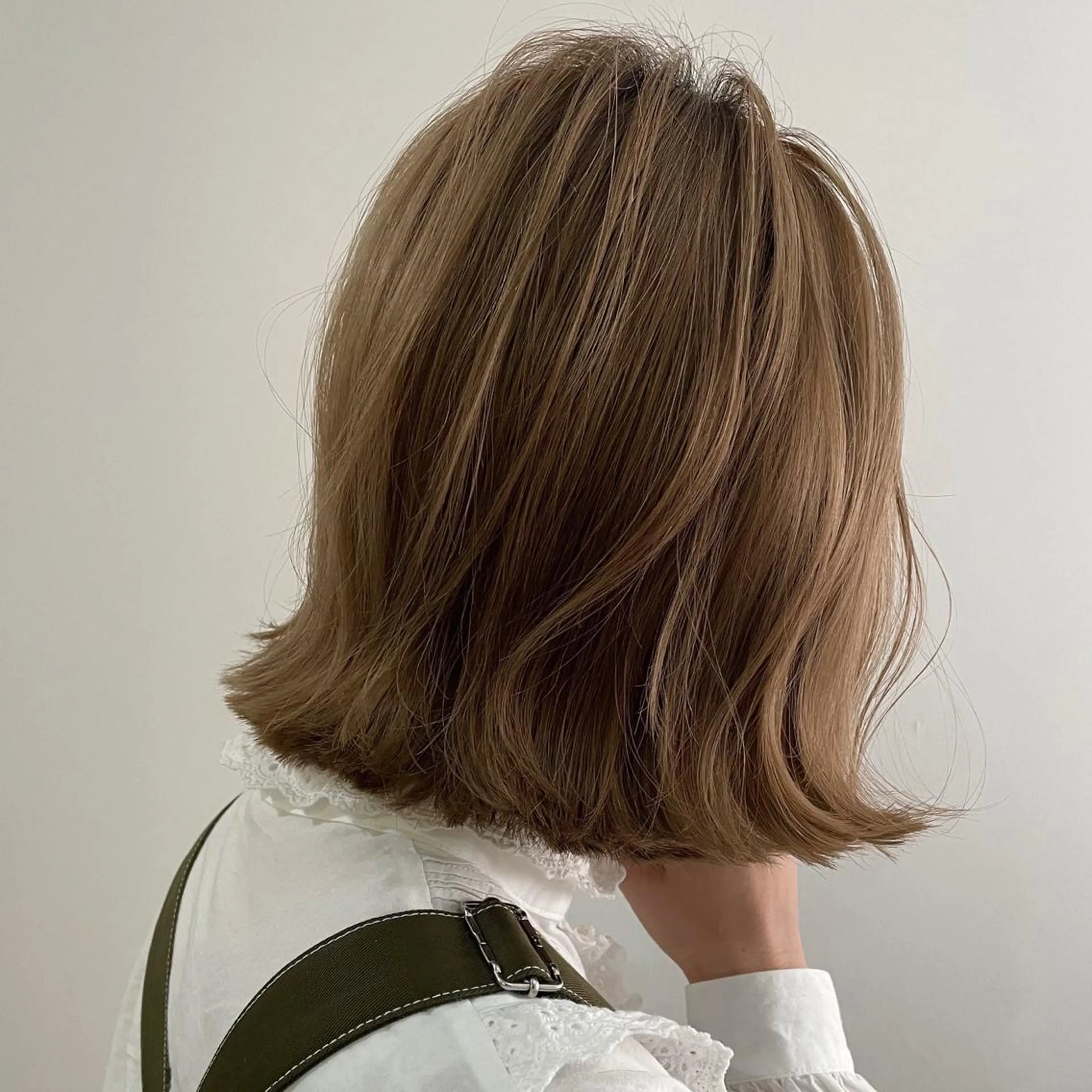 ミディアム カラー ヘアアレンジ 近藤千翔🩵 髪質改善Periodのエステ・リラクイメージ