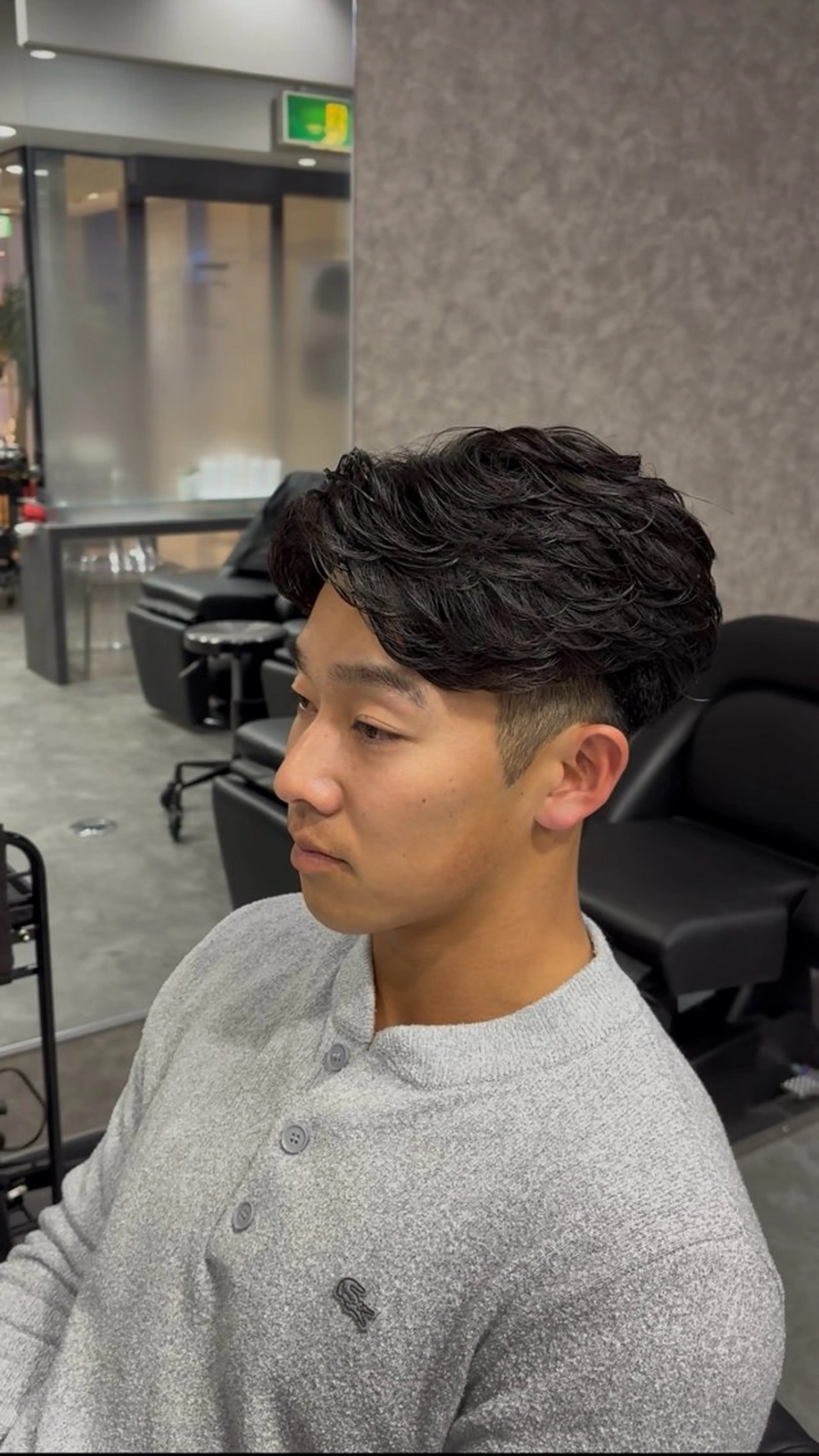 メンズ センターパート フェザーパーマ メンズパーマ Hair Salon LUCEY所属・メンズカット/パー マ/川越/成田最のヘアスタイル