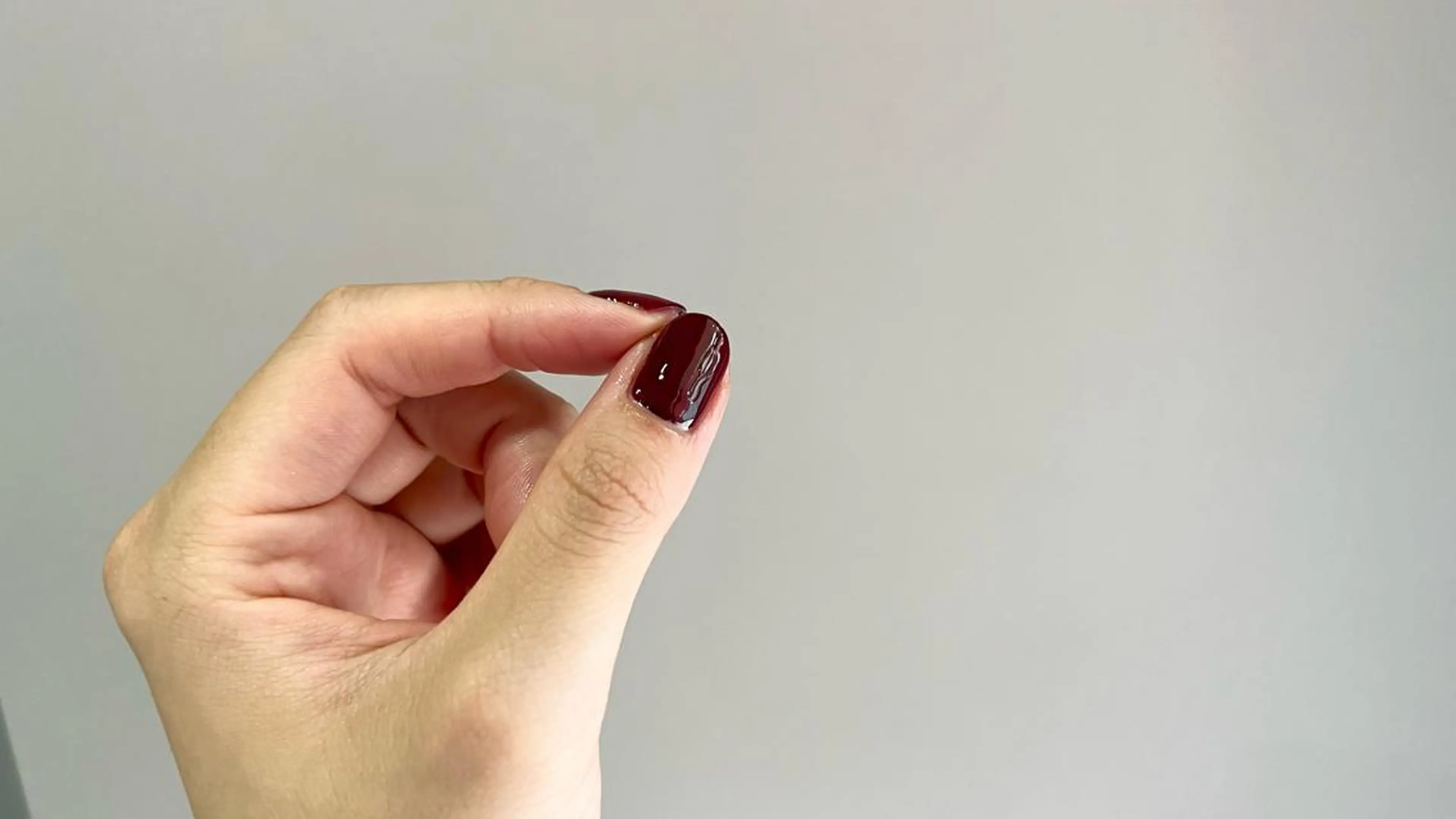 ネイル ボルドー ワンカラーネイル ハンドネイル Gatto所属・Gatto(ガット) ヤマモトのネイルデザイン