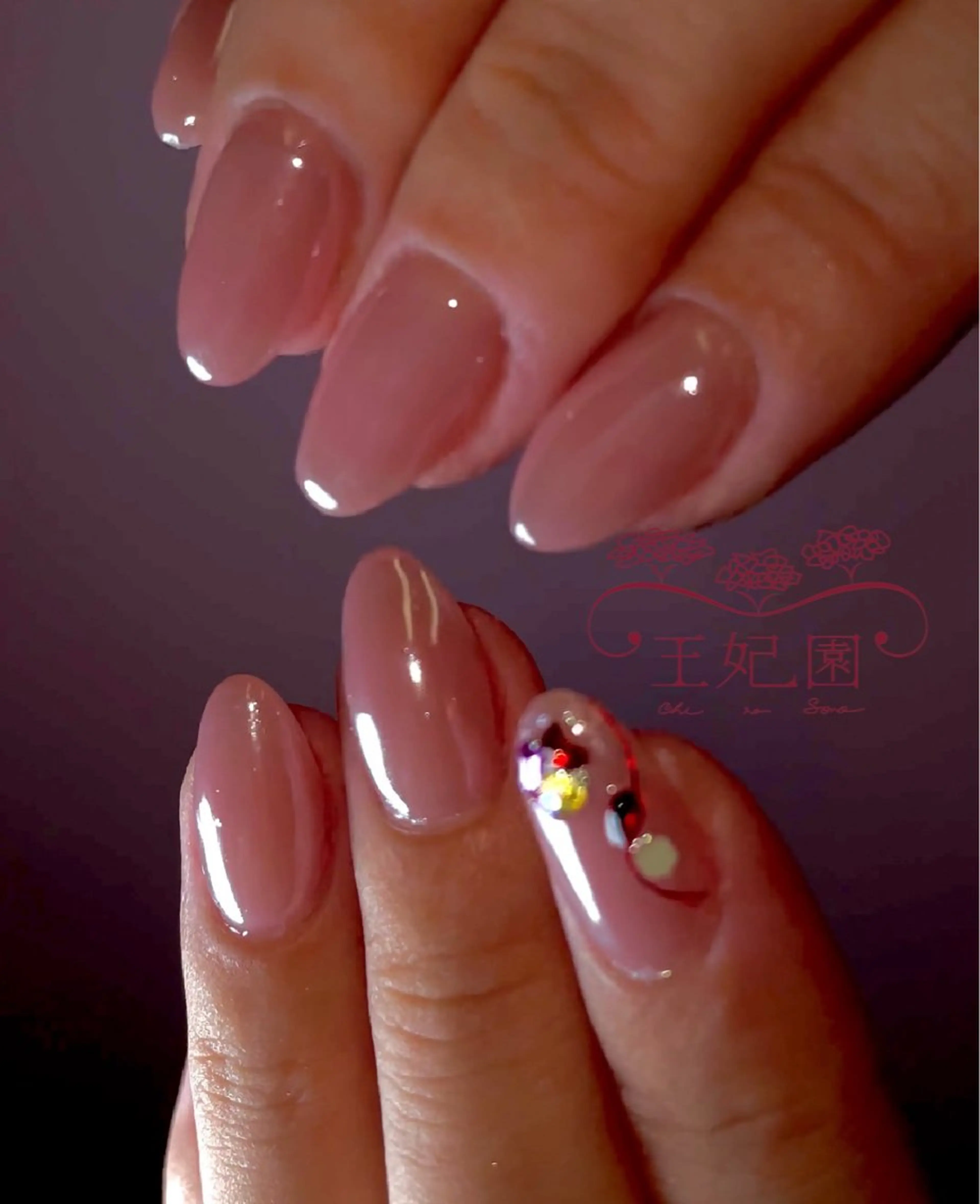 ネイル ミラーネイル nail salon王妃の園所属・王妃の園 ohinosonoのネイルデザイン