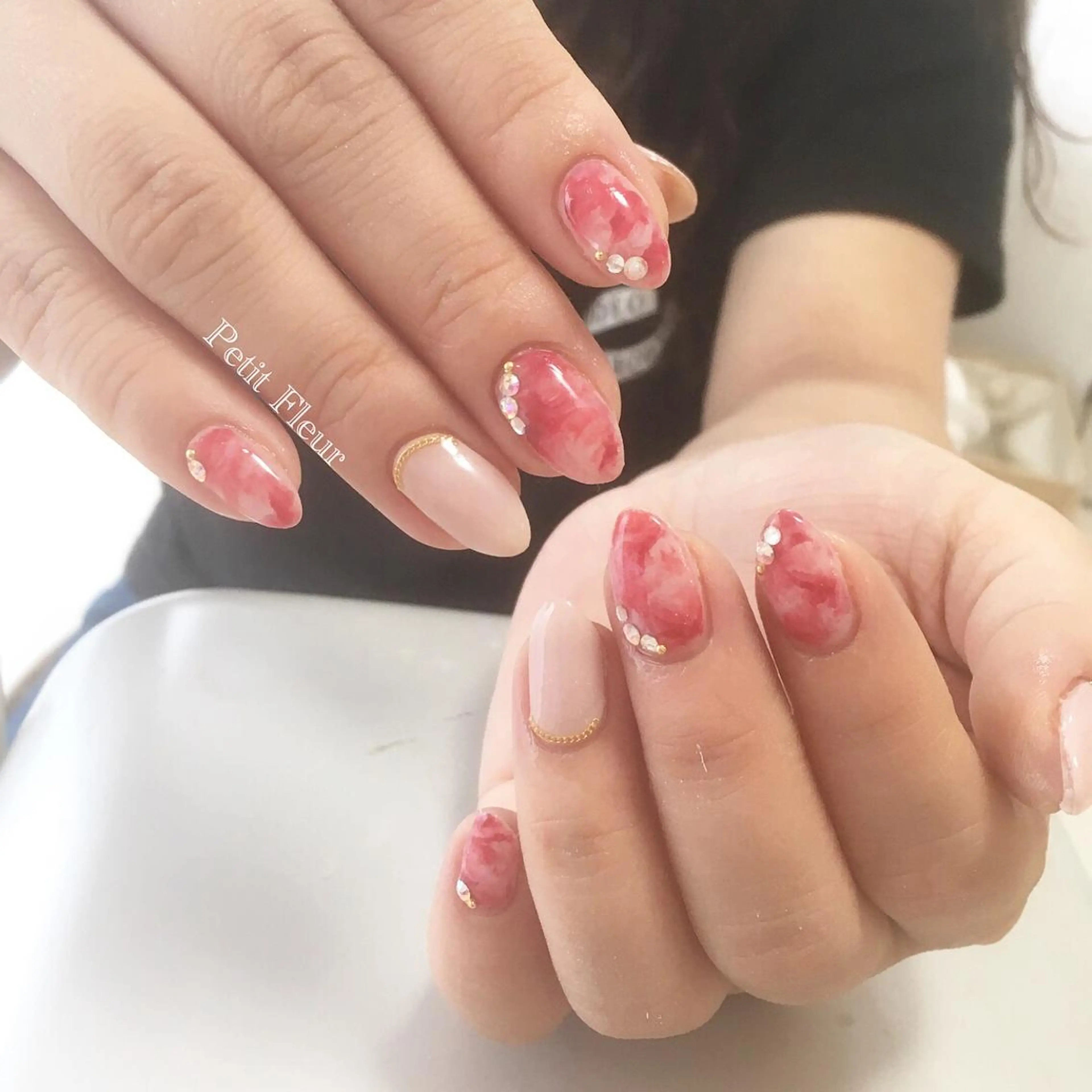 ネイル Petit Fleur所属・青柳 亜梨奈のマツエク・マツパデザイン