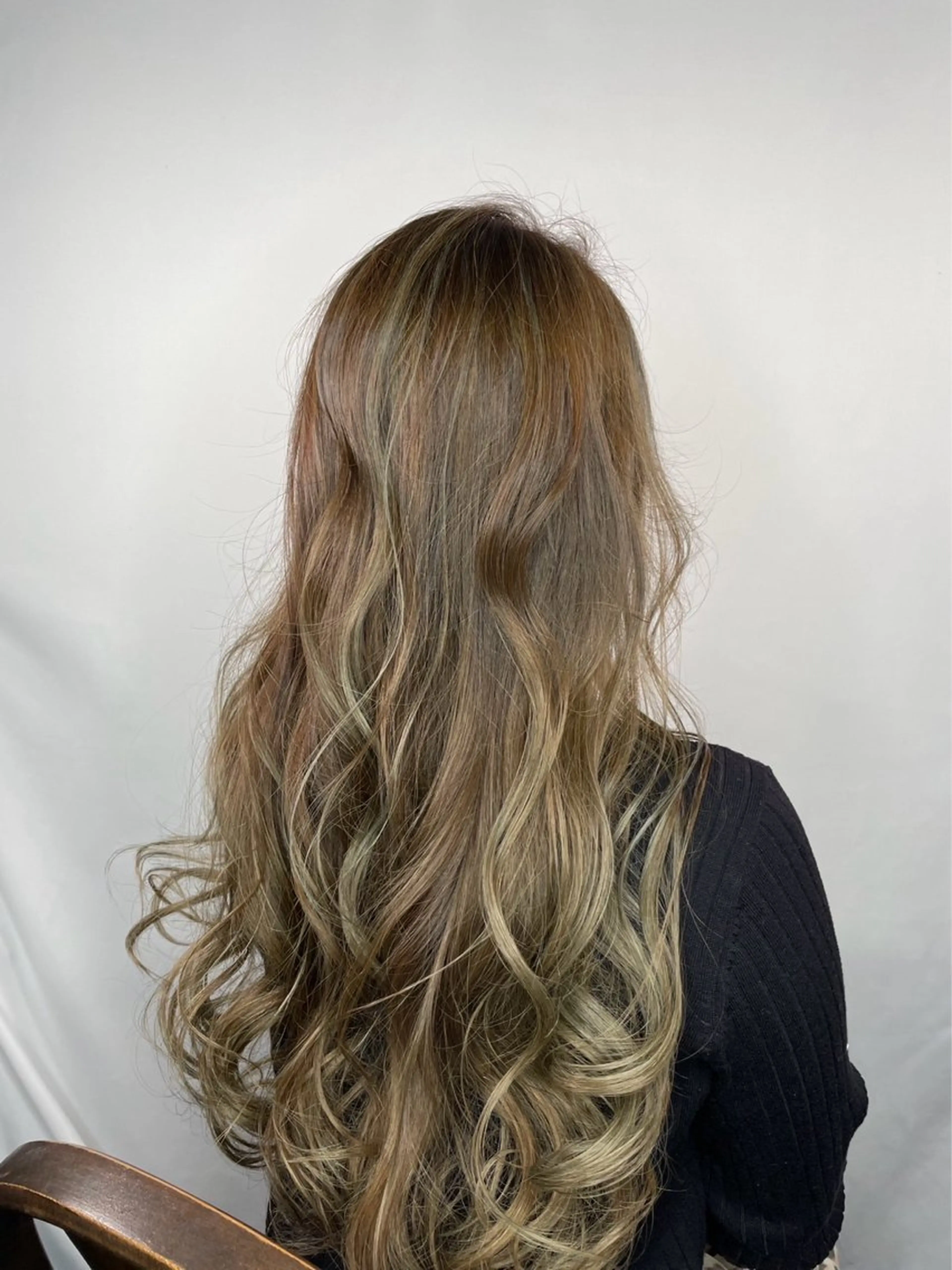 ロング カラー ハイライトカラー ハイライト 中川原 大介のヘアスタイル