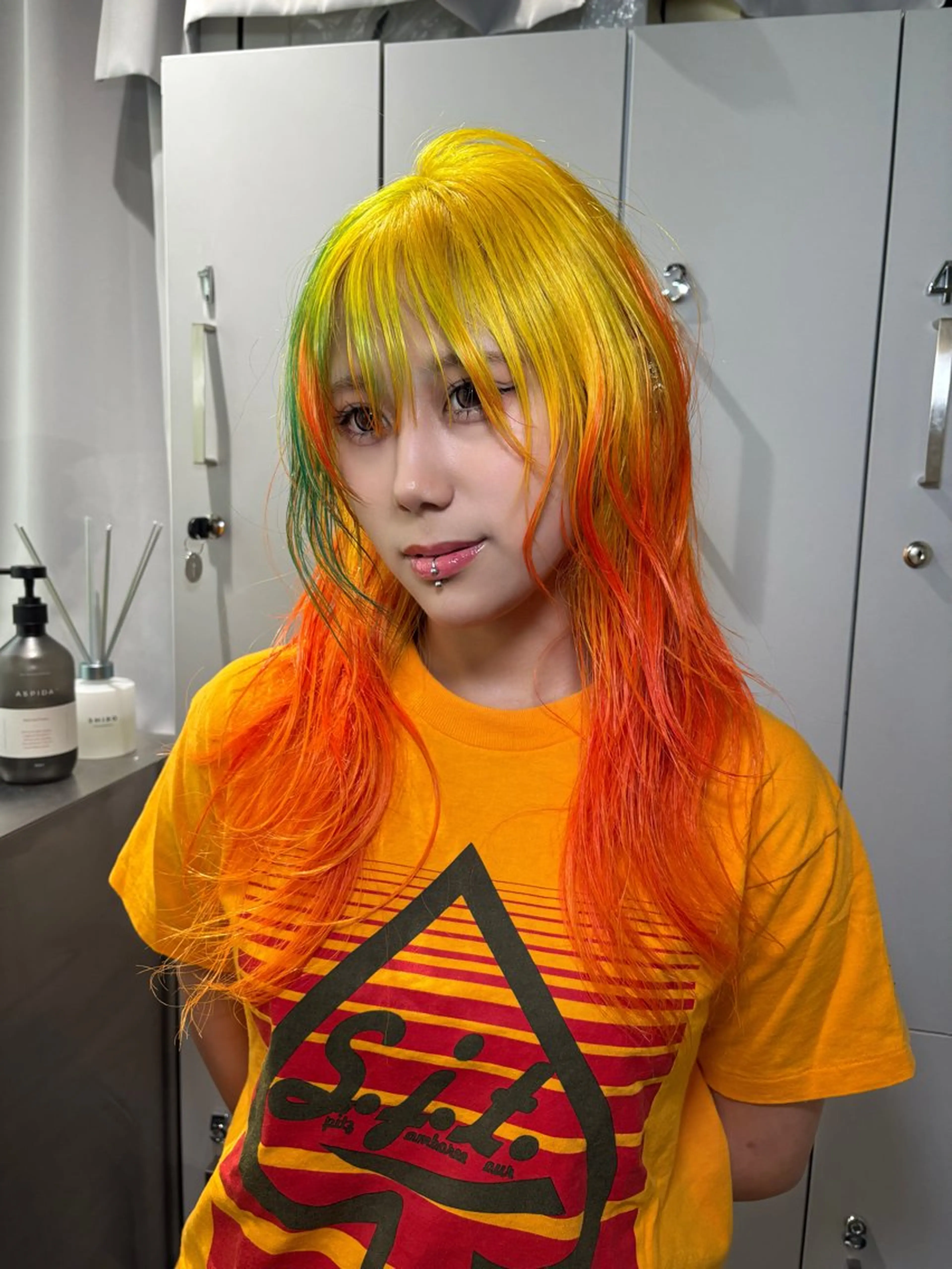 セミロング カラー カット ヘアカラー トリートメント rilas博多所属・博多JYUI/ウルフ ハイトーン/デザインのヘアスタイル