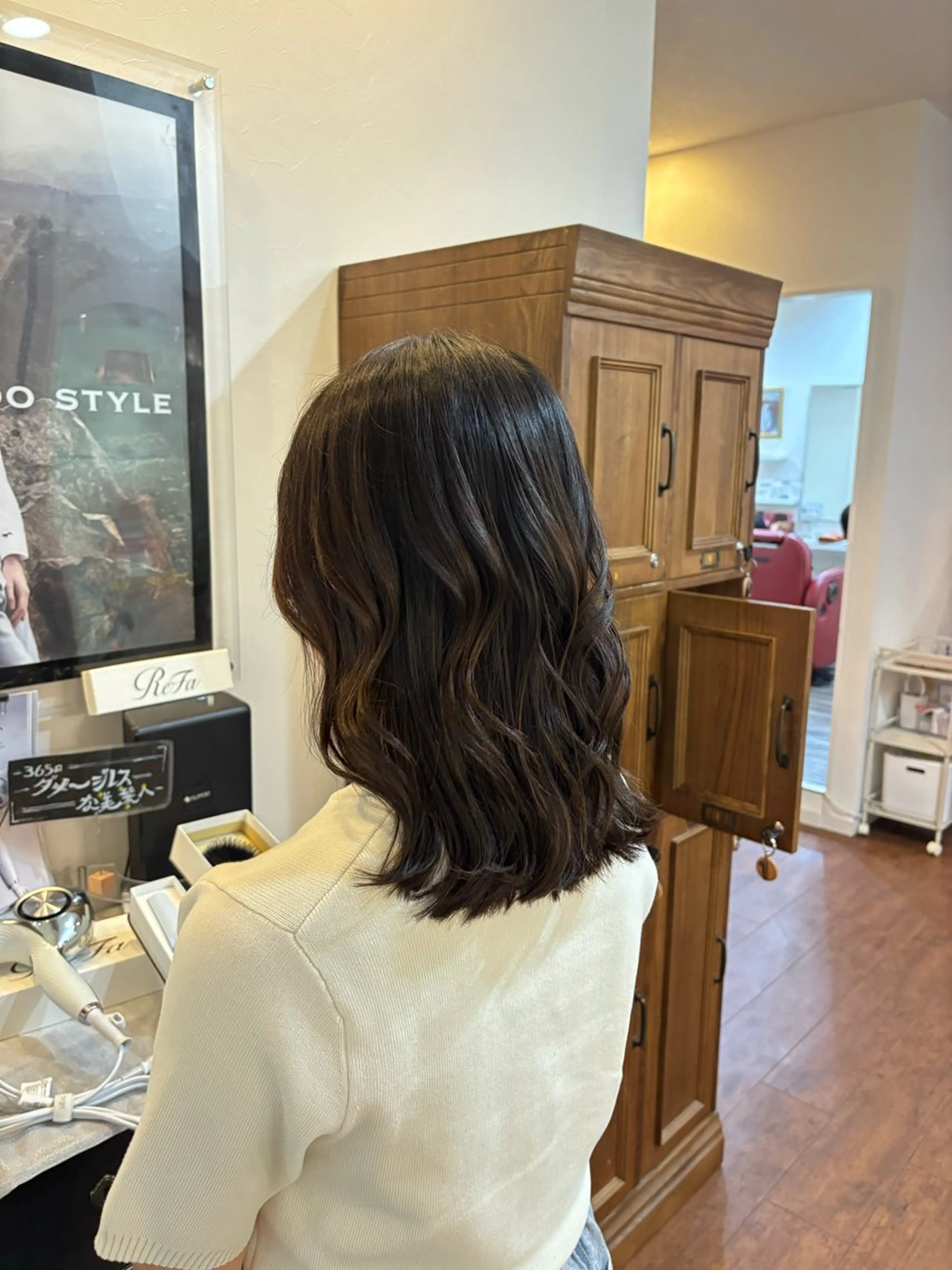 セミロング 天野 妃菜のヘアスタイル