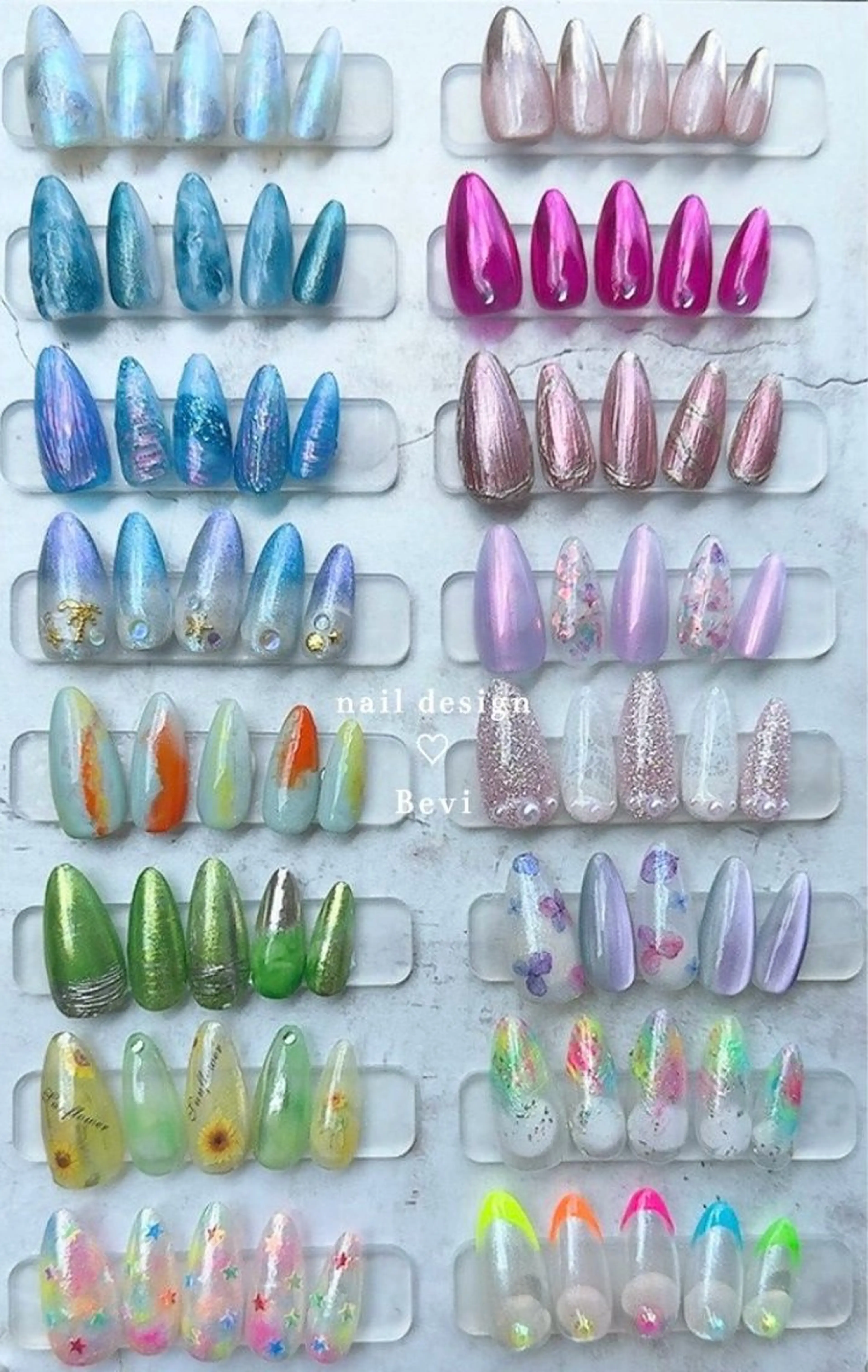 【ハンド・ジェルネイル】🤍定額デザイン🤍ソフトジェルオフ無料（フィルイン込み）の写真