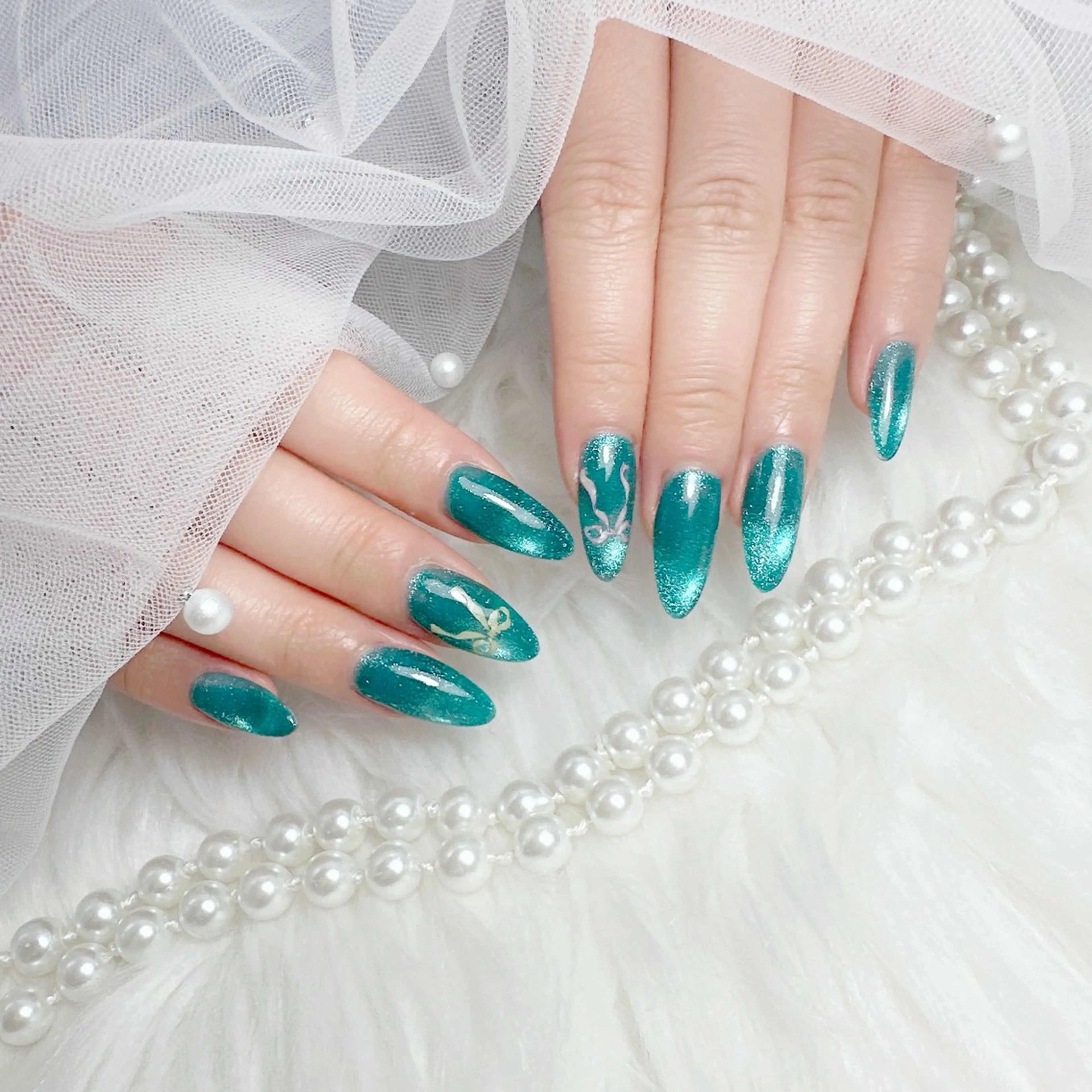 ネイル アートネイル ジェルネイル グラデーション キラキラネイル ラメ(グリッター) ハンドネイル Viola. 優花のネイルデザイン