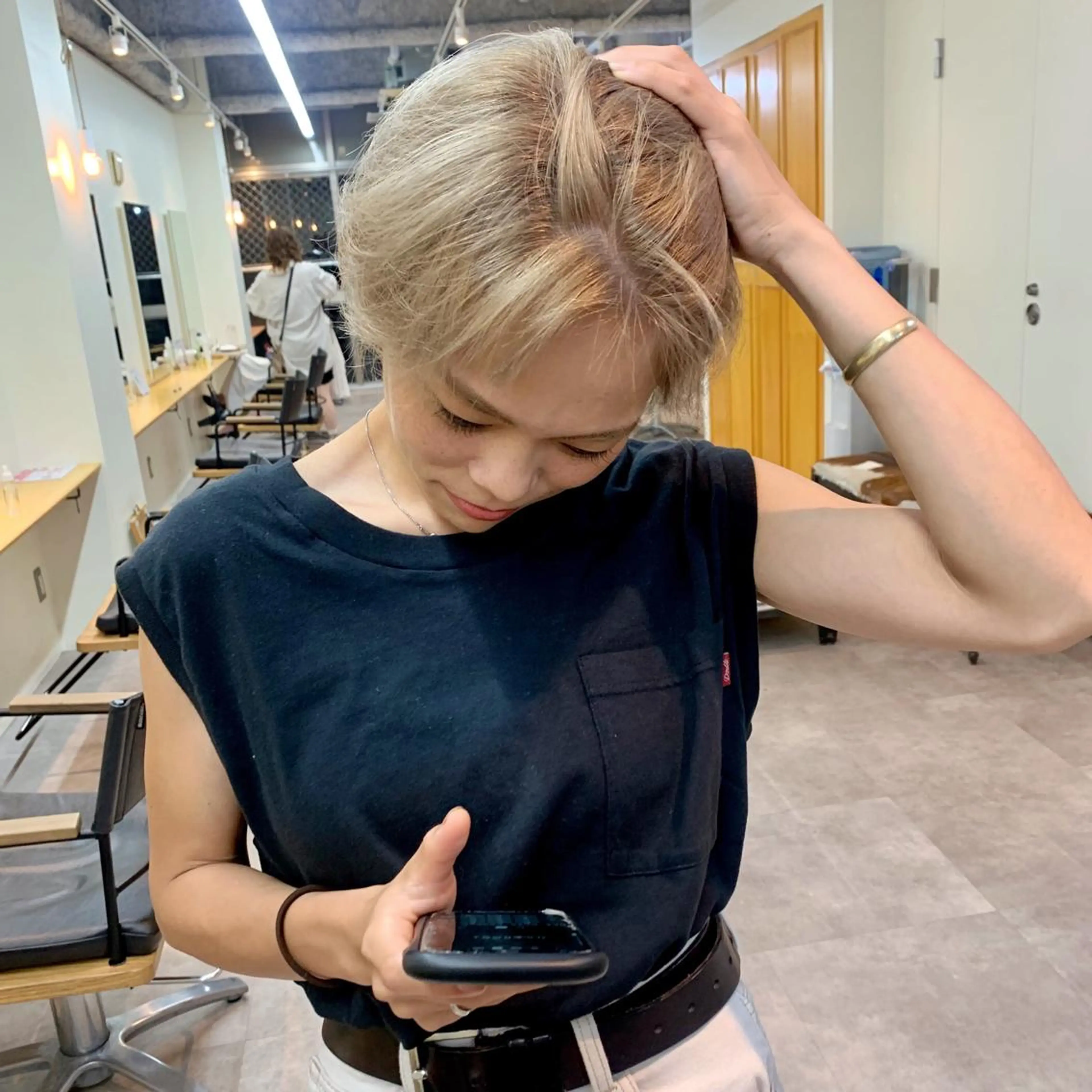 ショート カラー AR.MARA hair  studio所属・ウェーブパーマ サトウヒカルのヘアスタイル