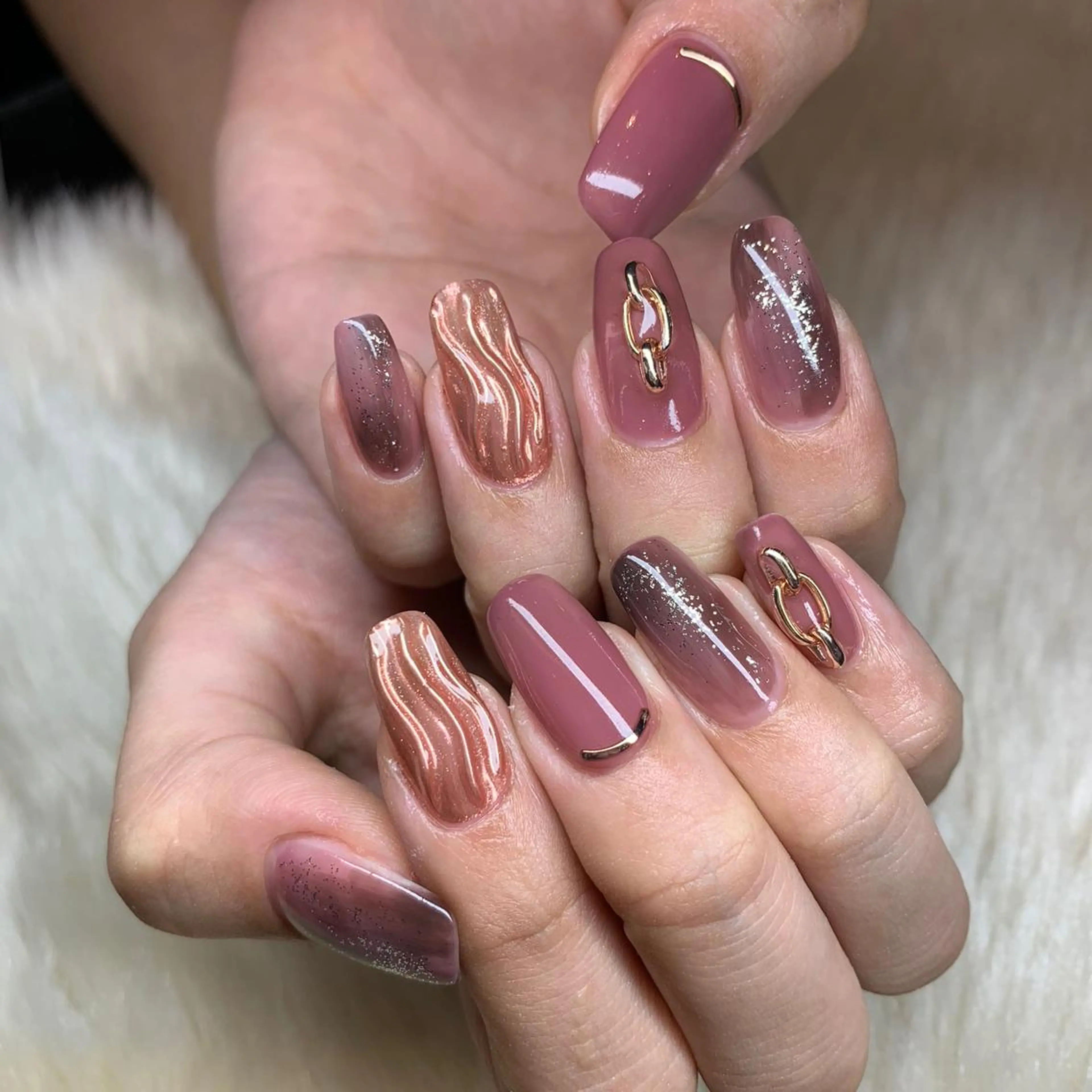 ネイル ハンドネイル repos~ルポ~所属・里見 麗のネイルデザイン