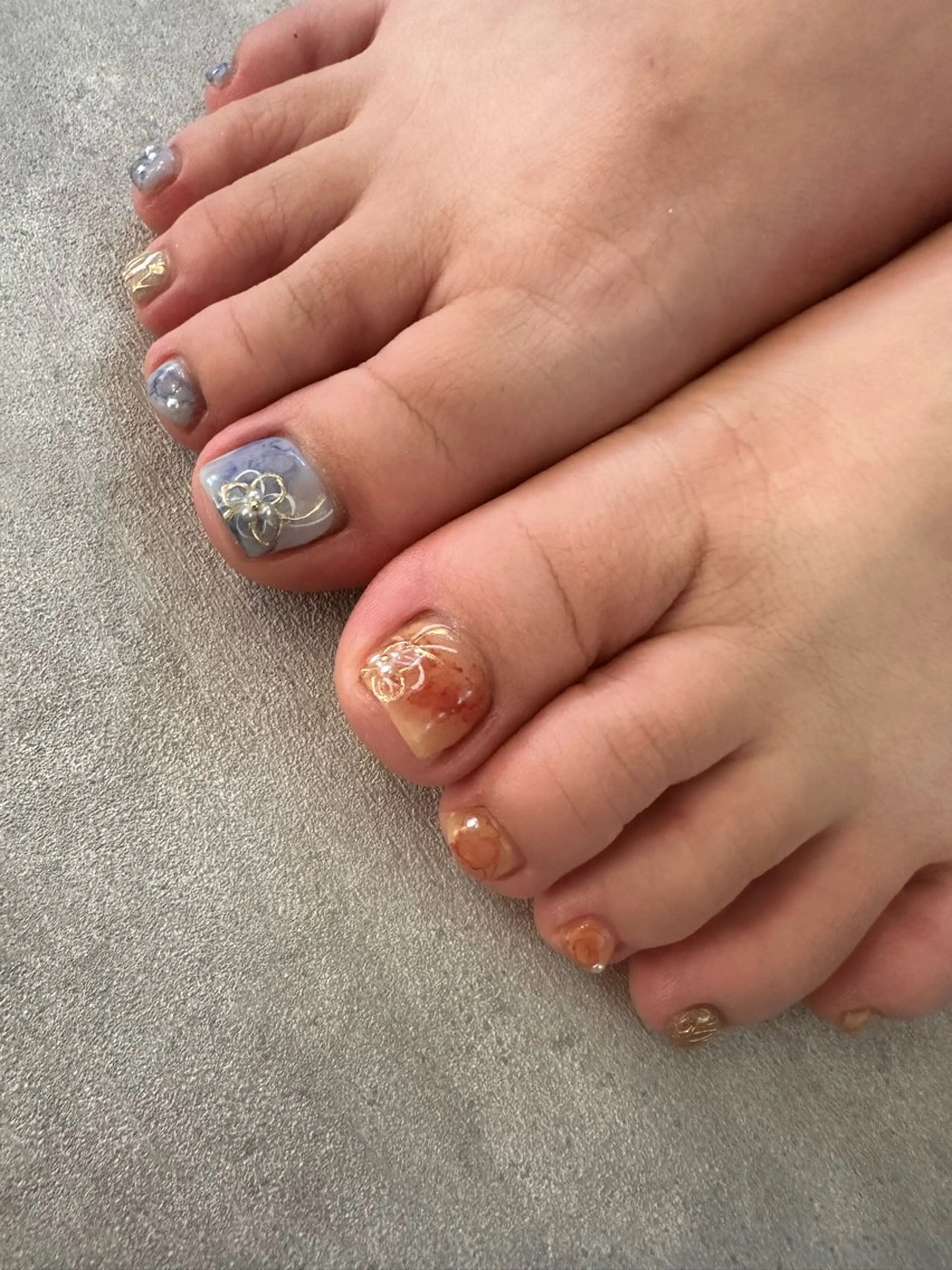 ネイル フットネイル ニュアンスネイル シンプルネイル nailroom Anmie.のネイルデザイン