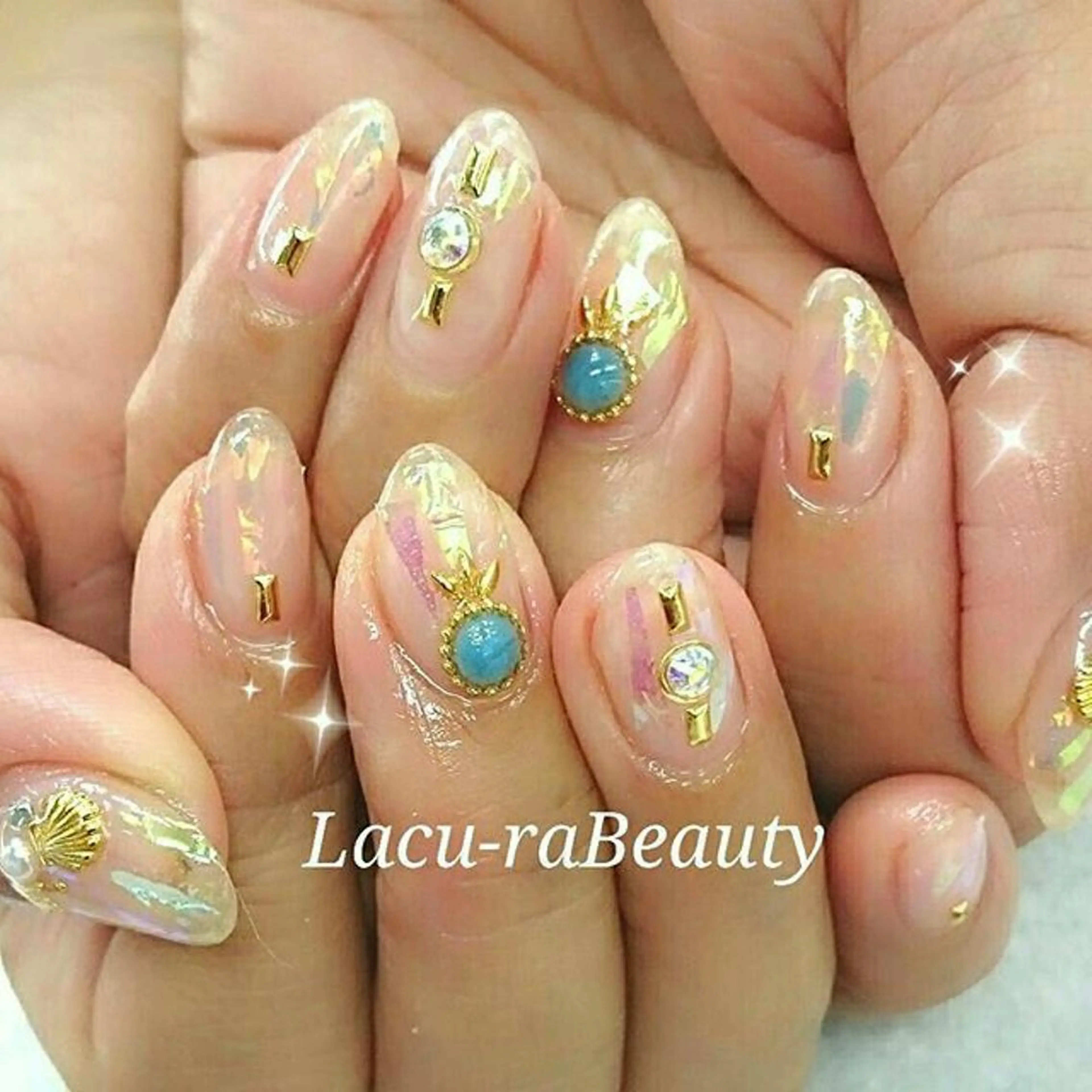 ネイル 夏ネイル 小顔と腸の専門店 ラクーラビューティのエステ・リラクイメージ