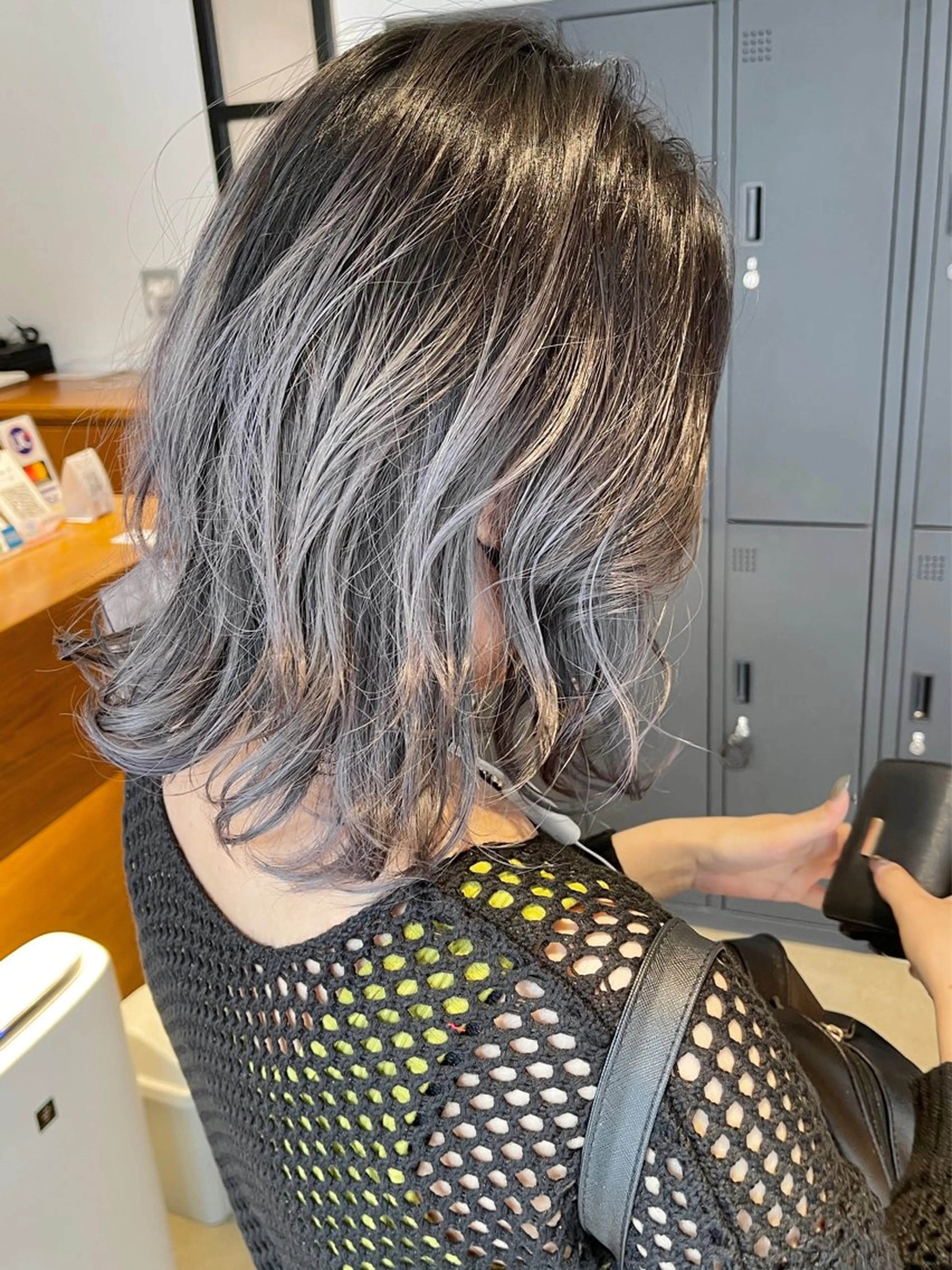 ミディアム レイヤーカット カット ヘアカラー トリートメント ショートヘア💫 ハイトーン西田拓馬のヘアスタイル