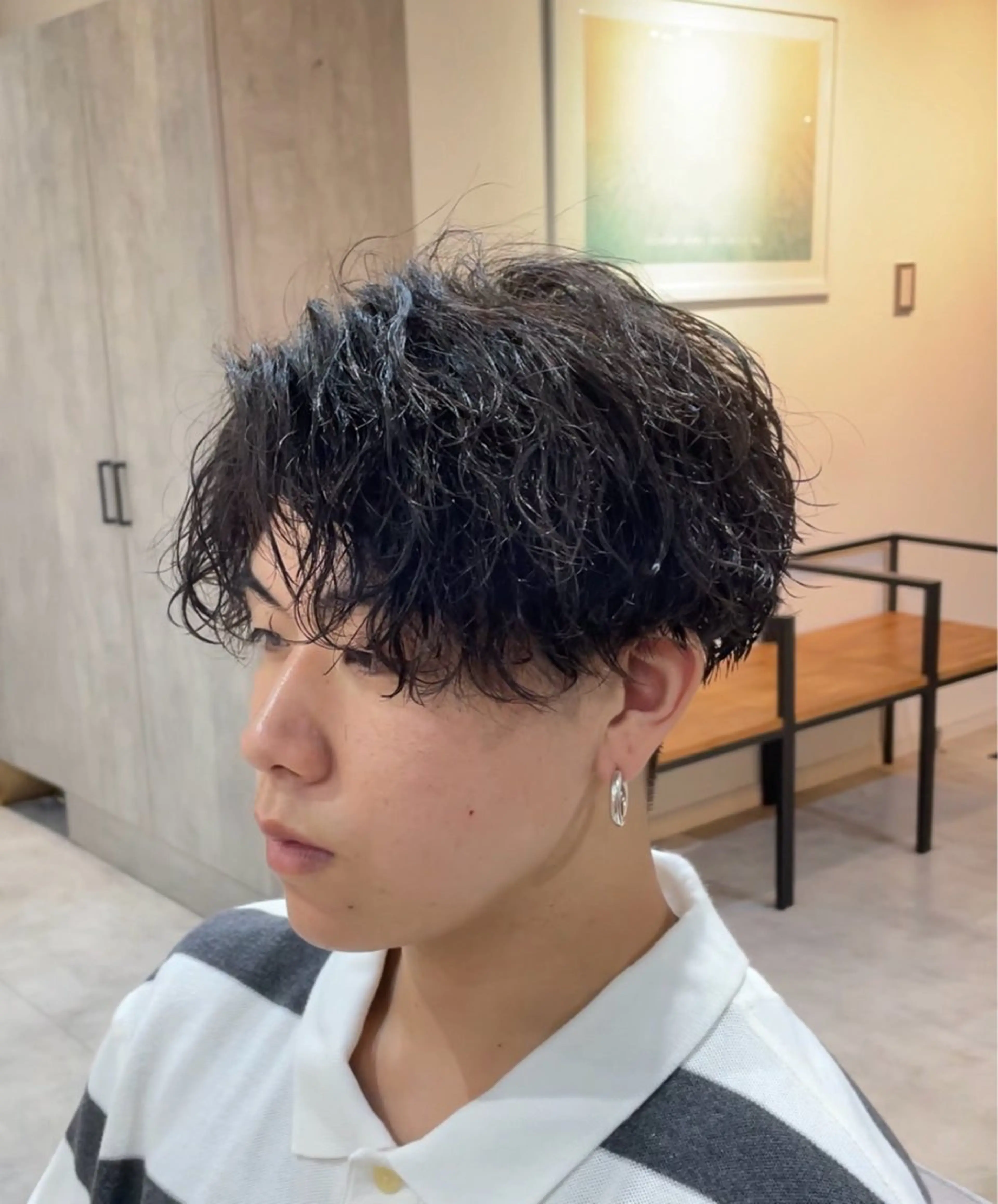 ミディアム パーマ メンズ カット パーマ ホワイトカラー/ ピンクベージュにったのヘアスタイル