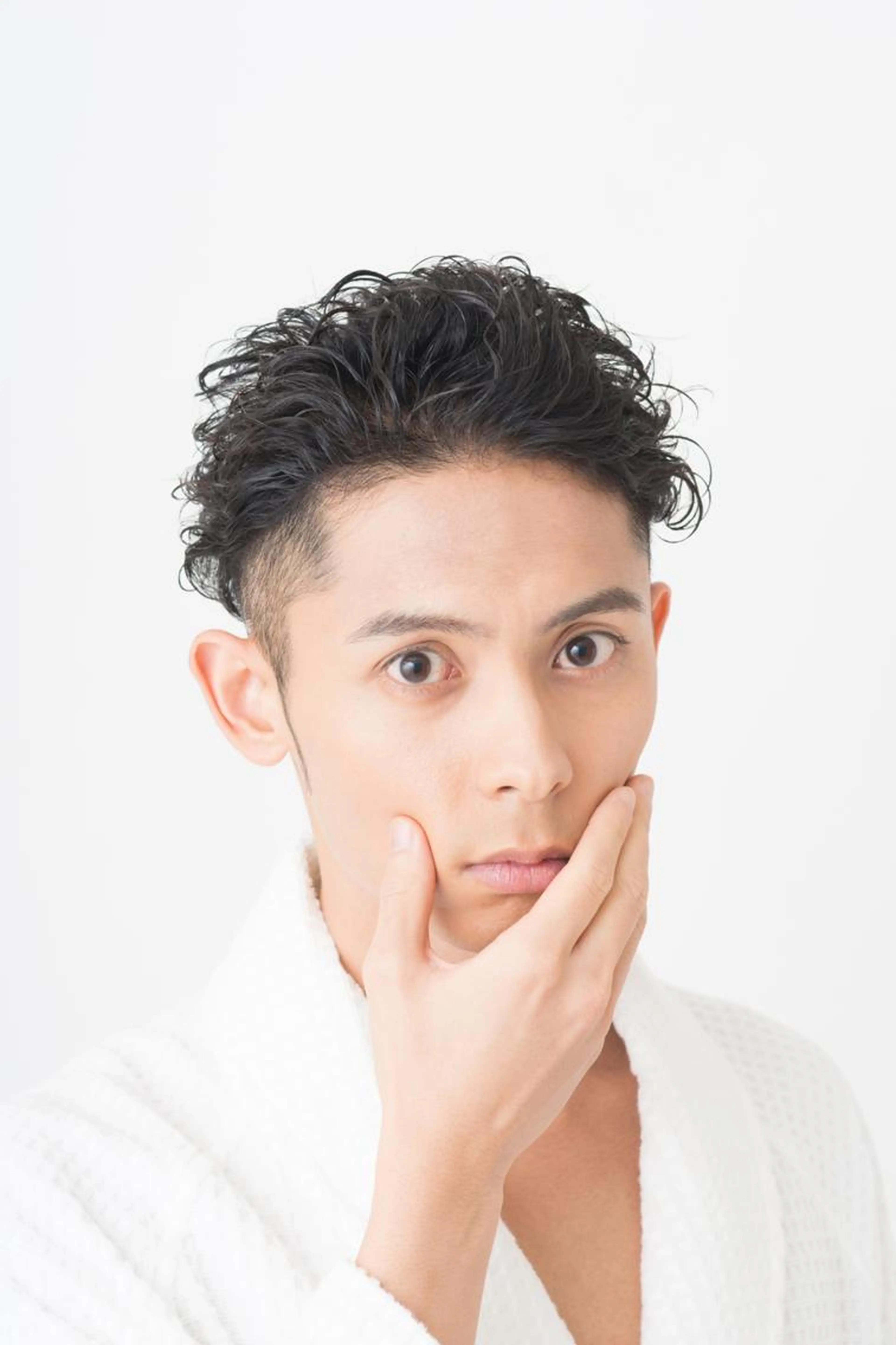 【メンズフェイシャル】小鼻の黒ずみ・毛穴の開きにオススメ！男性の毛穴洗浄にはハイドロスキン♪ 60分4980円の写真