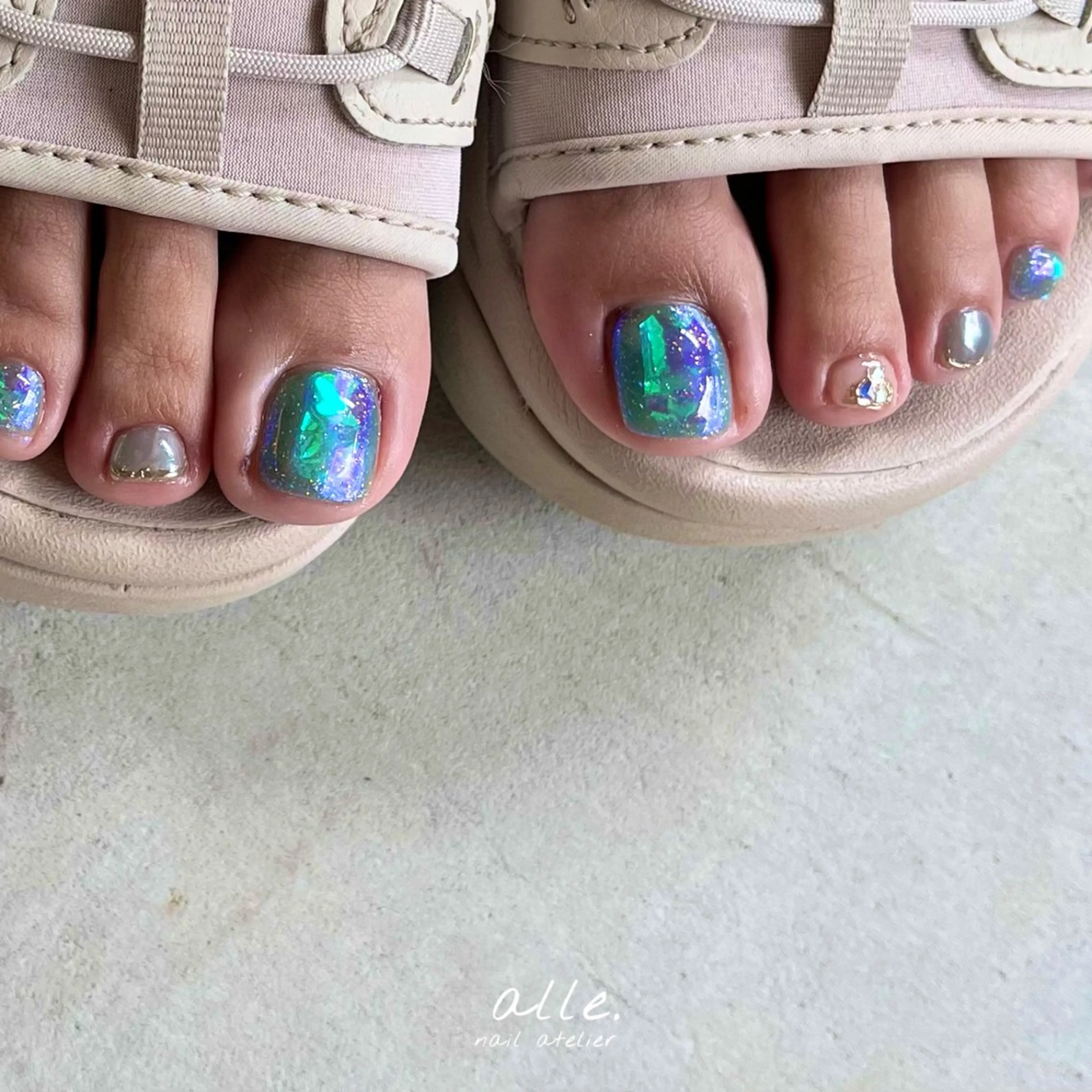 ネイル フットネイル atelier alle.のネイルデザイン