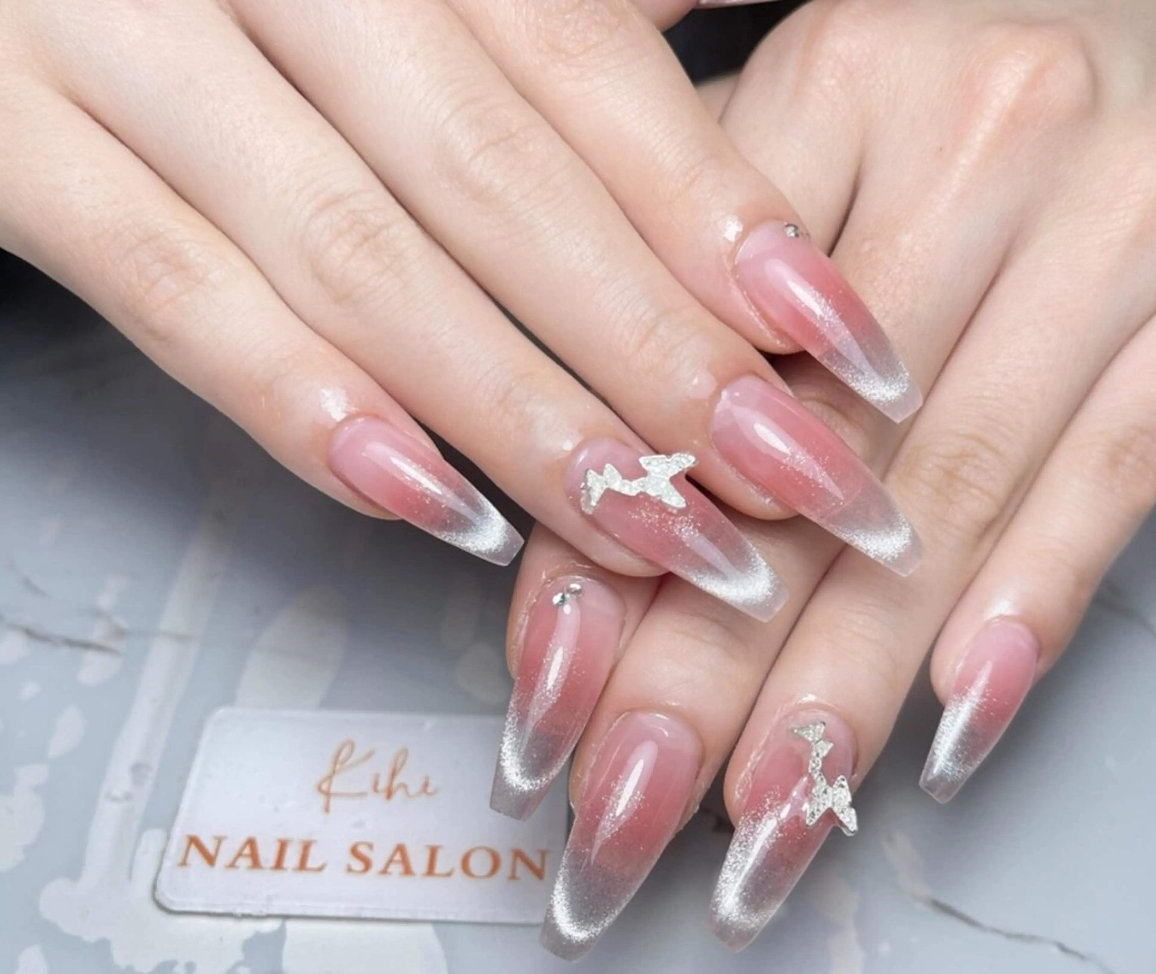 ネイル アートネイル フレンチネイル ジェルネイル グラデーション 韓国ネイル 村中 ハナのネイルデザイン