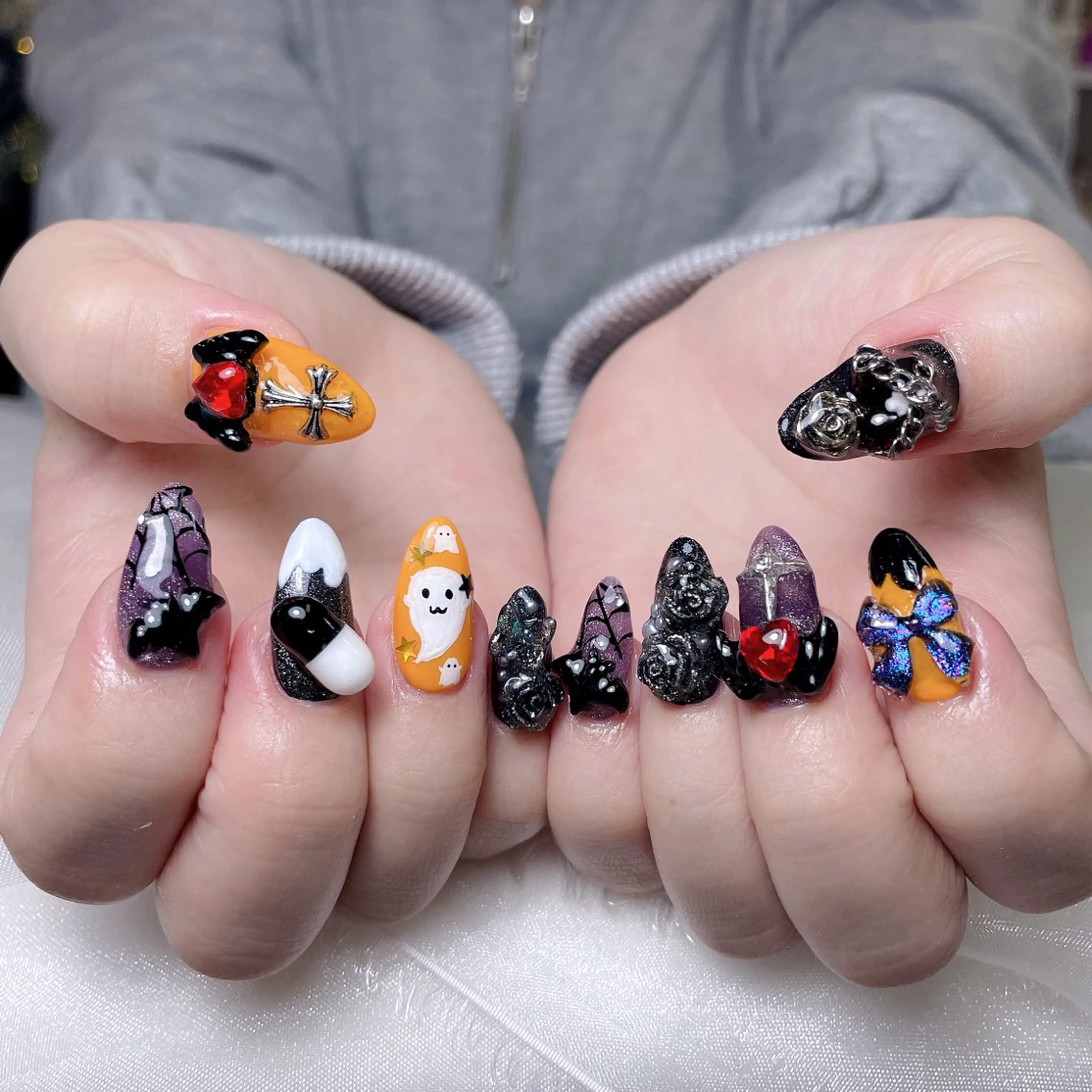 ネイル 成人式 ロングネイル マグネットネイル 大理石ネイル(マーブル) リボン ハンドネイル MoMoA Nail ネイル長さ出し専門店のネイルデザイン