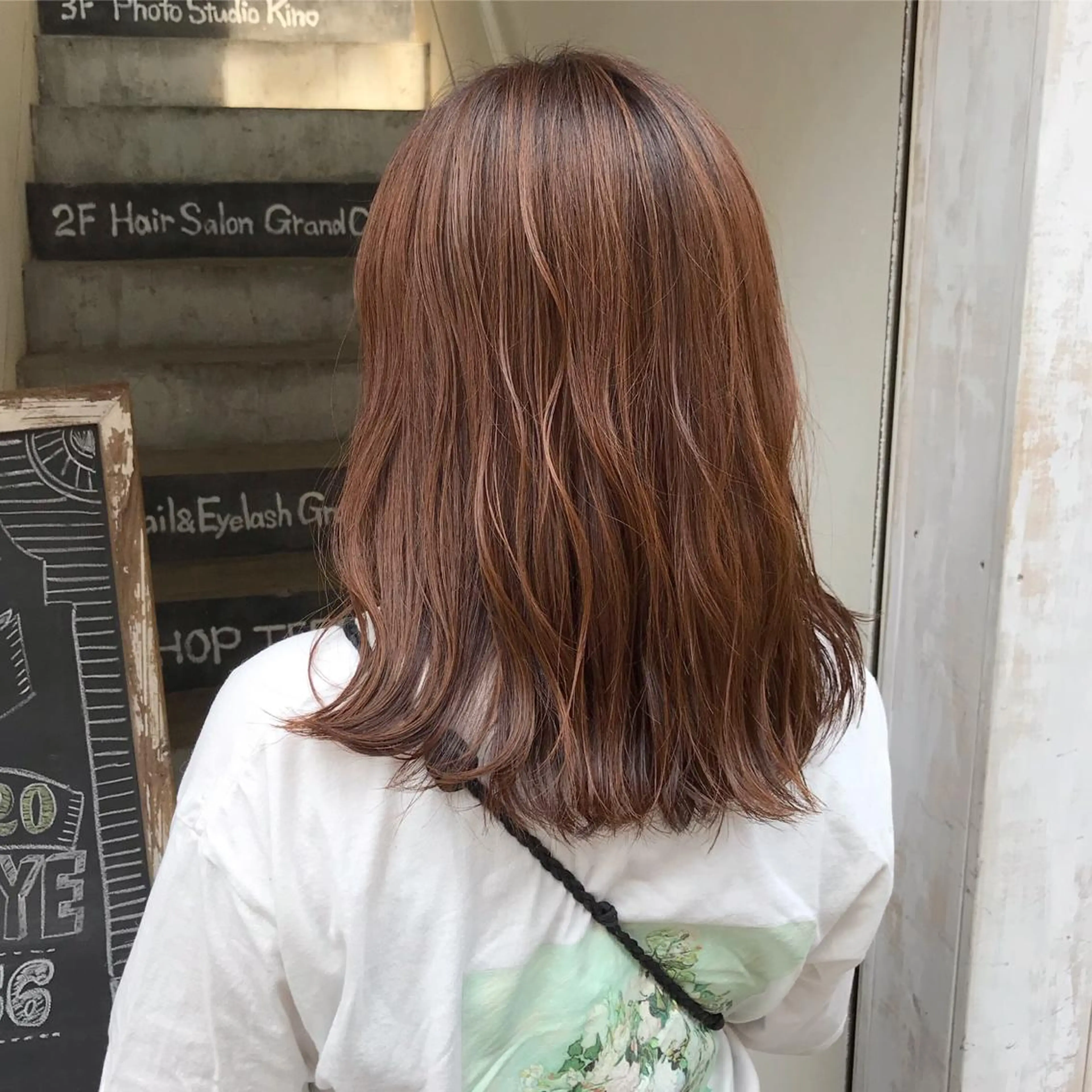 セミロング 【指名No1】飯塚 宏美のヘアスタイル