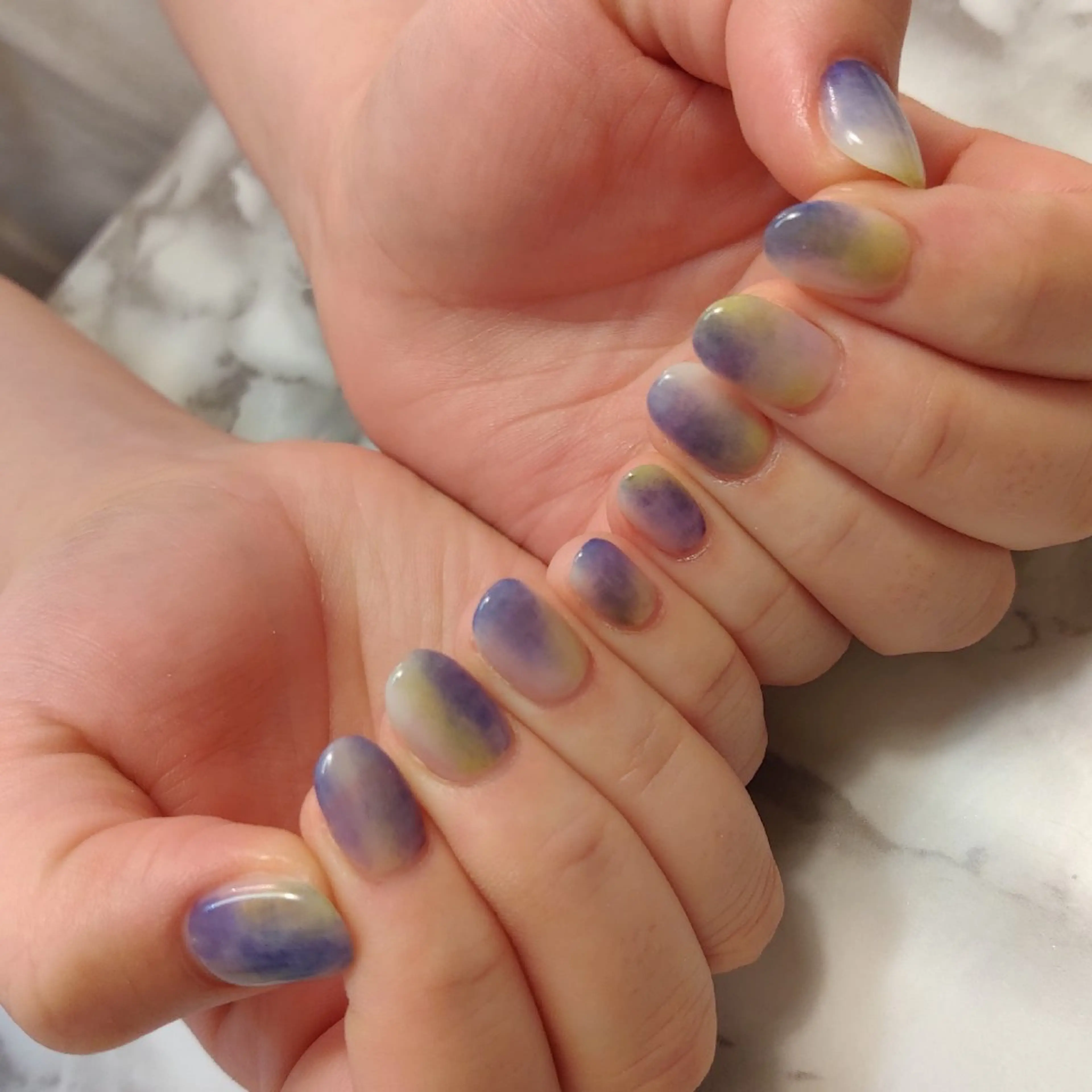 ネイル ニュアンスネイル ジェヌインネイル 河内のネイルデザイン