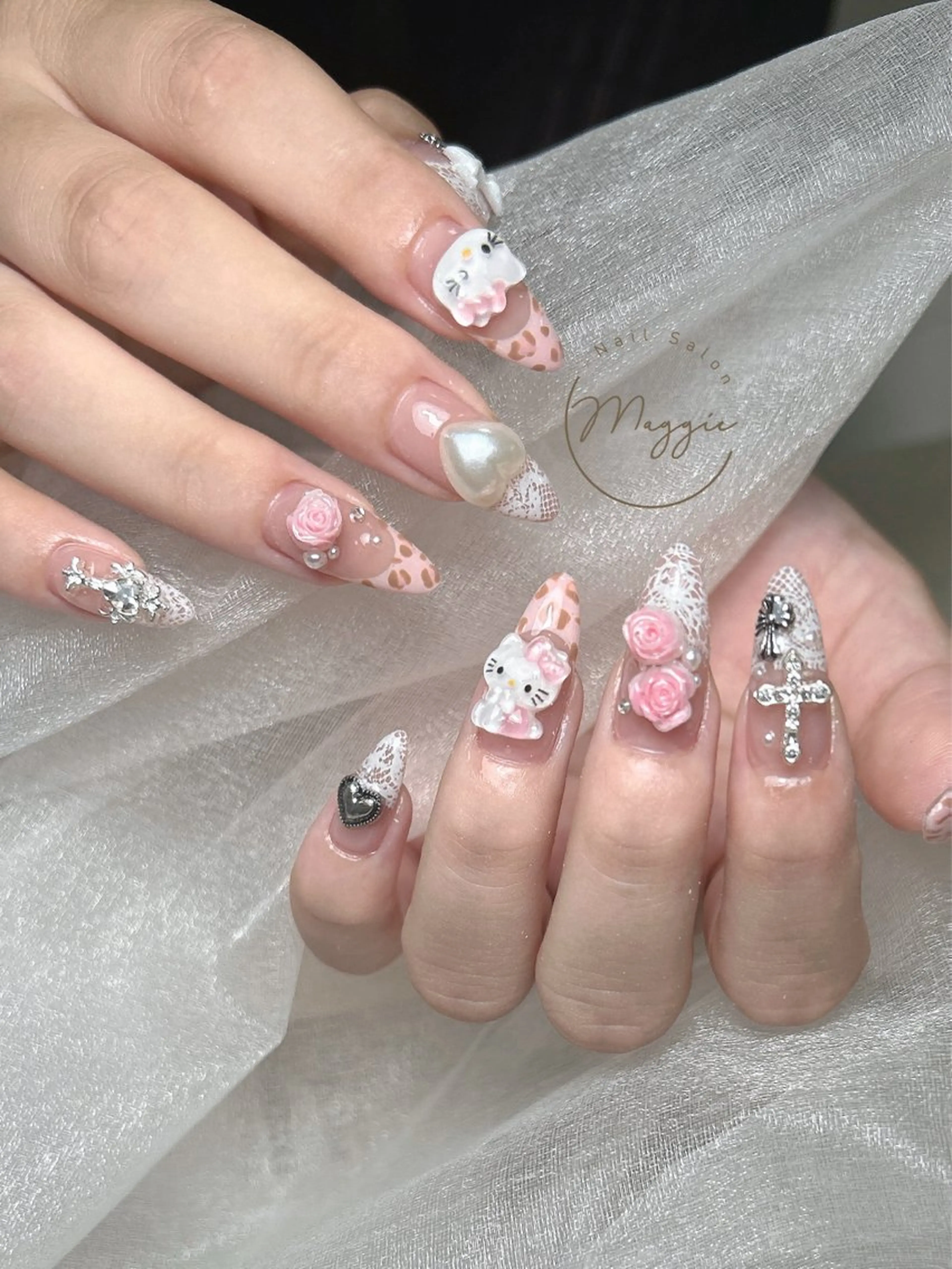ネイル Maggie Nail🦩のネイルデザイン