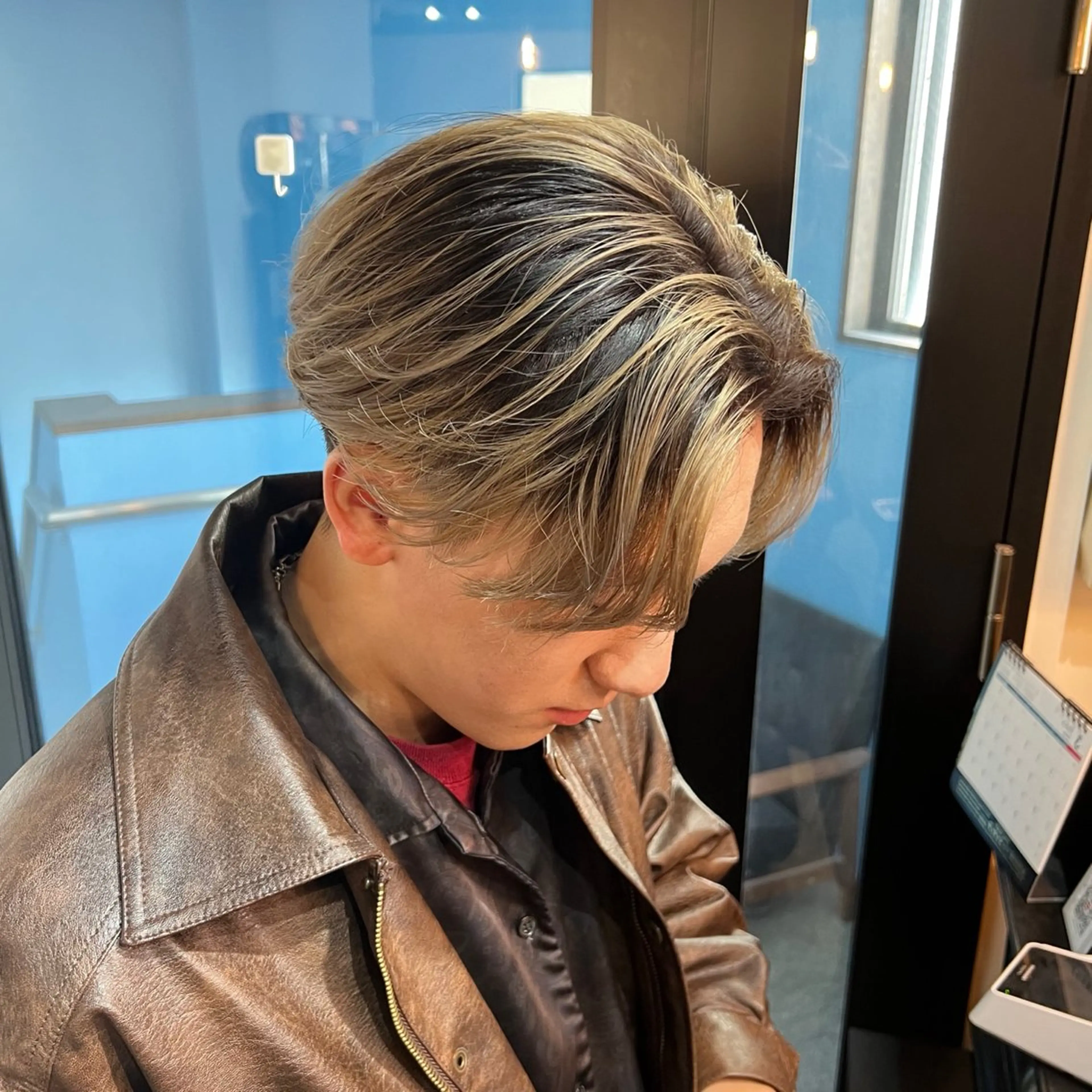 ショート カラー メンズ ヘアカラー センターパート職人 店長/TSUBASAのヘアスタイル