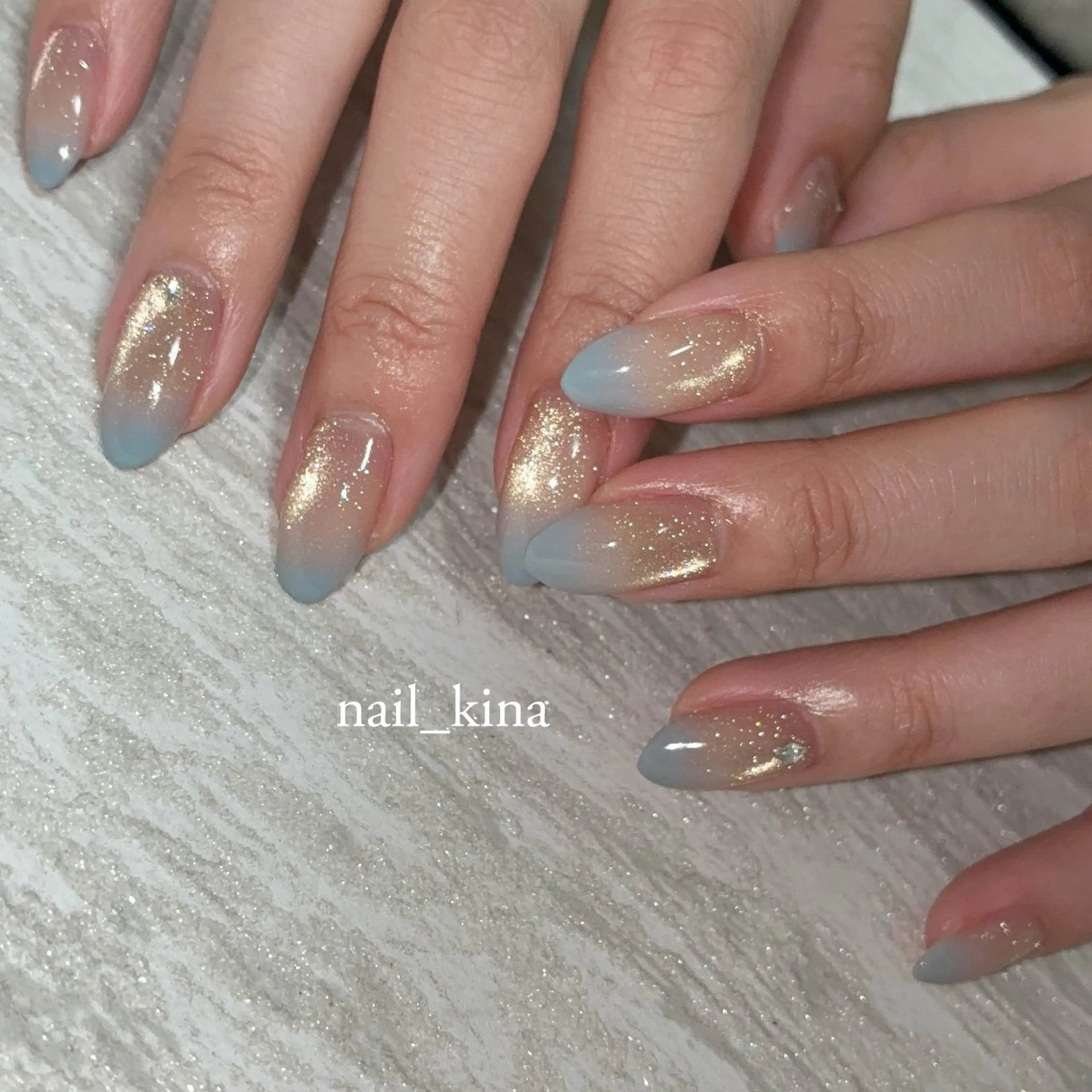 ネイル ジェルネイル グラデーション マグネットネイル パラジェル nail_ kinaのネイルデザイン