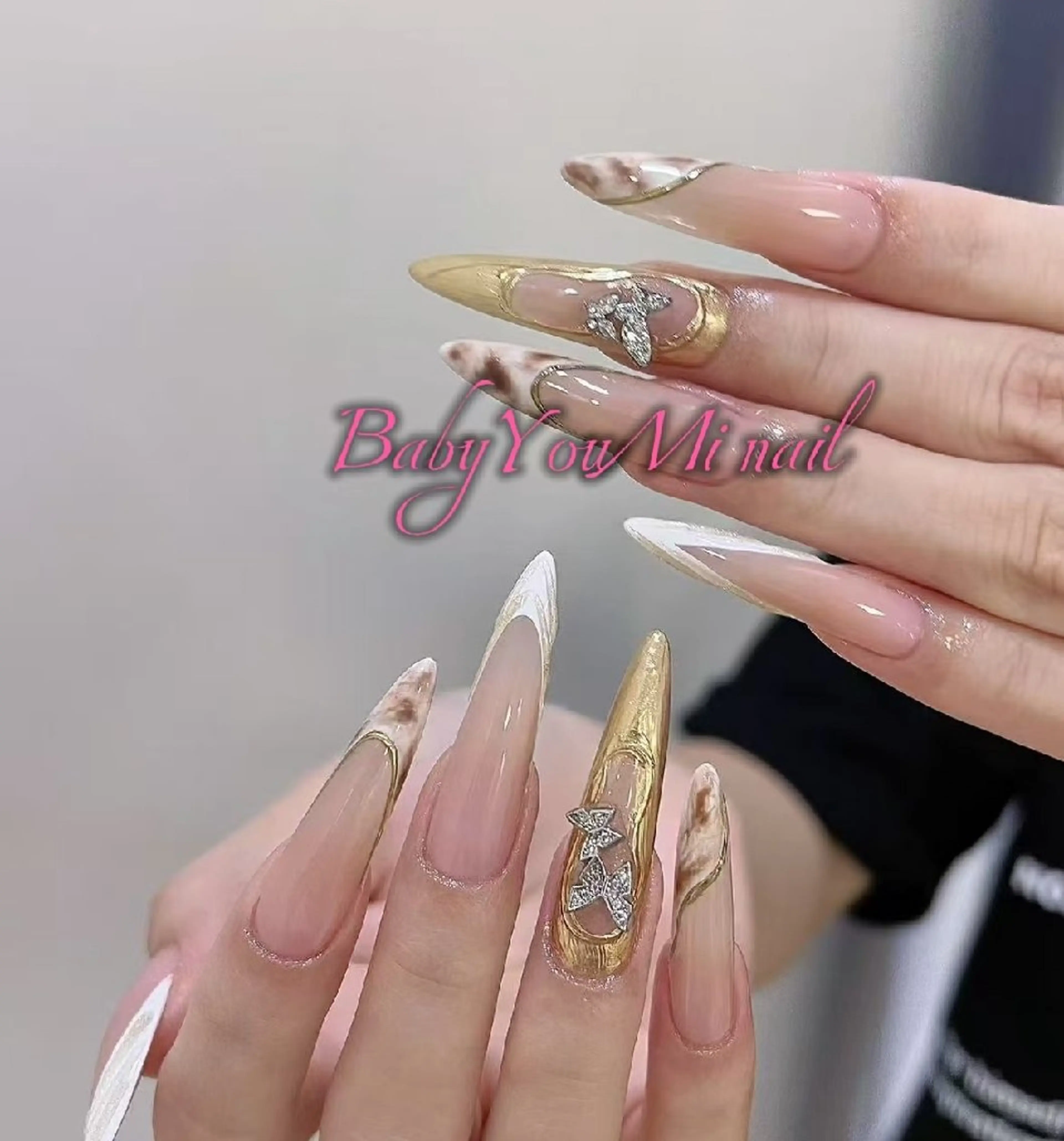 ネイル オーロラネイル フラワーネイル フットネイル フレンチネイル ジェルネイル ハンドネイル Oomiya 服部のネイルデザイン