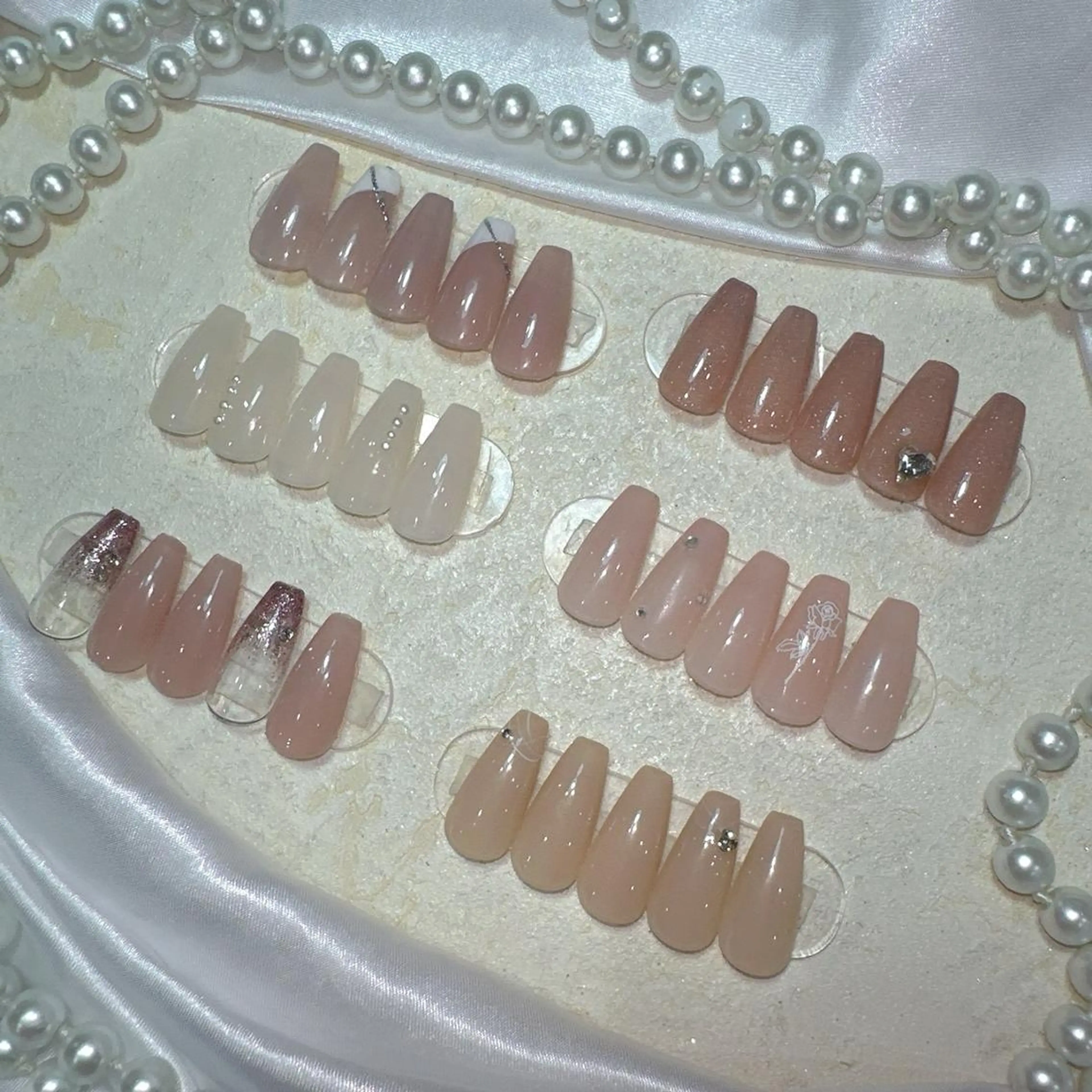 ネイル アートネイル フラッシュネイル ジェルネイル 氷ネイル・うるうるネイル キラキラネイル You&Me Yuiのネイルデザイン