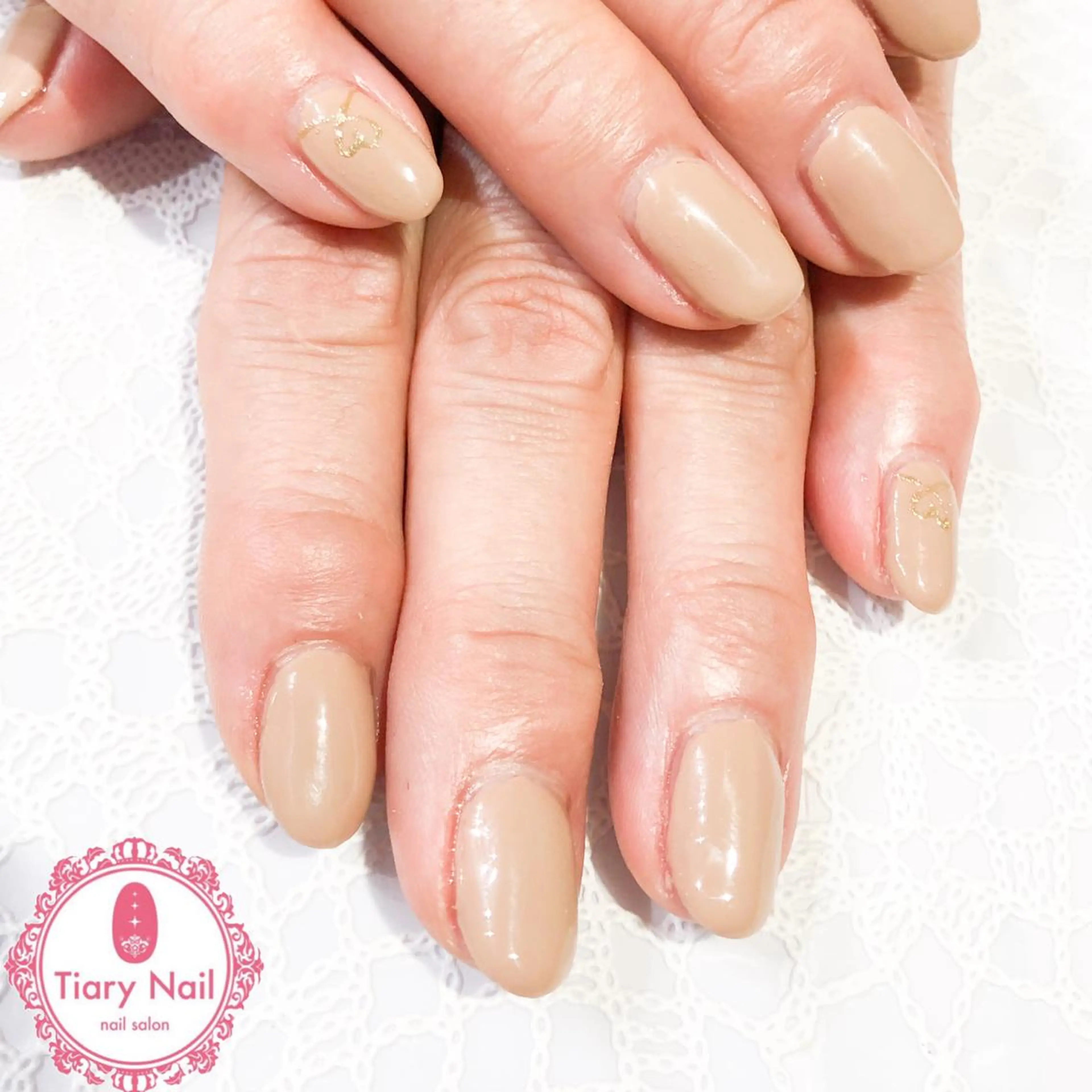 ネイル tiarynail K Kのネイルデザイン