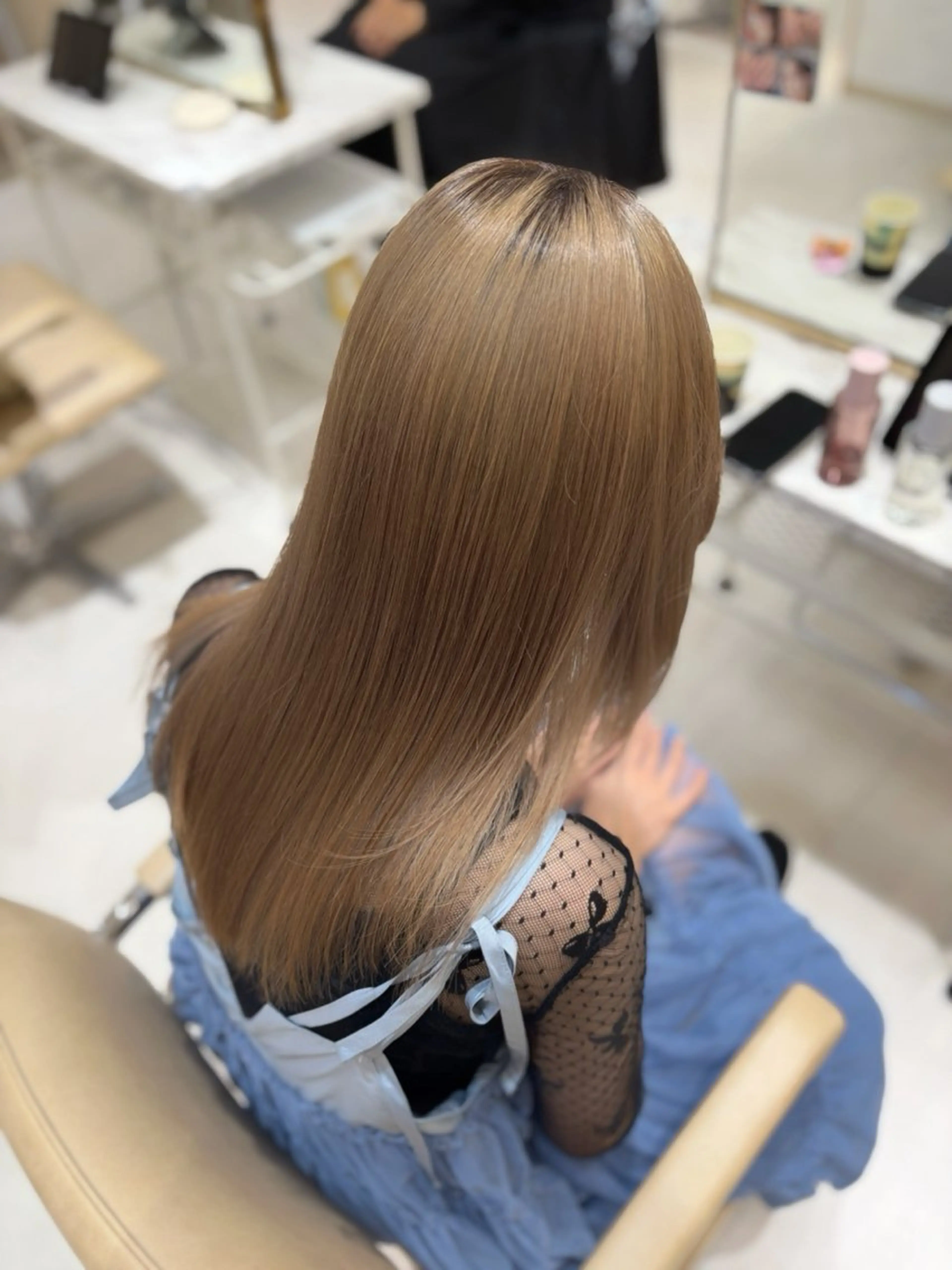 セミロング トリートメント りほ/顔周りカット/ レイヤーカットのヘアスタイル