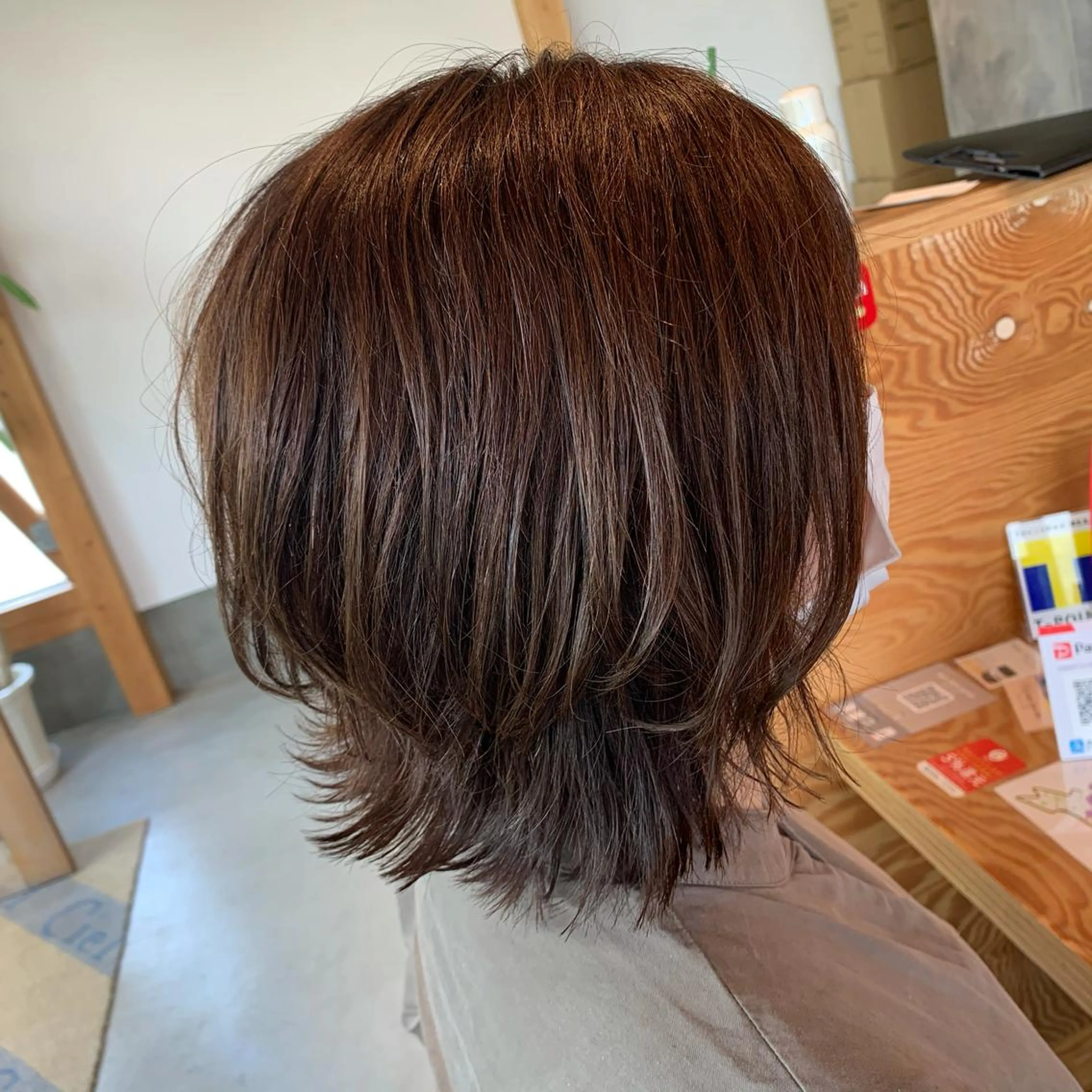 ミディアム カラー 透明感カラー グレージュ くびれヘア 骨格似合わせカット✨ 林 まどかのヘアスタイル