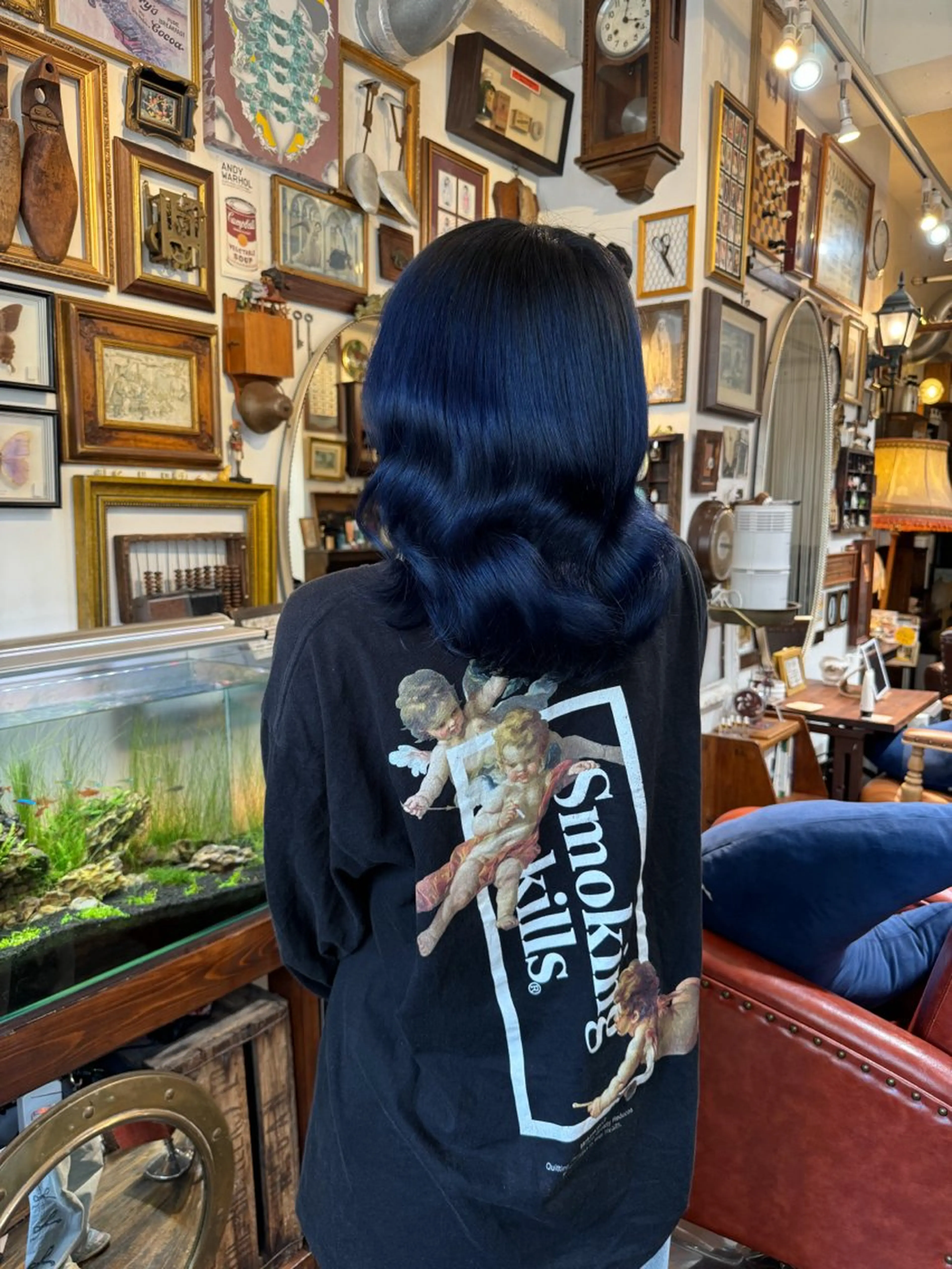 セミロング カラー ブリーチ ブルーカラー ネイビーカラー 飯田 実歩(じっぽ)のヘアスタイル