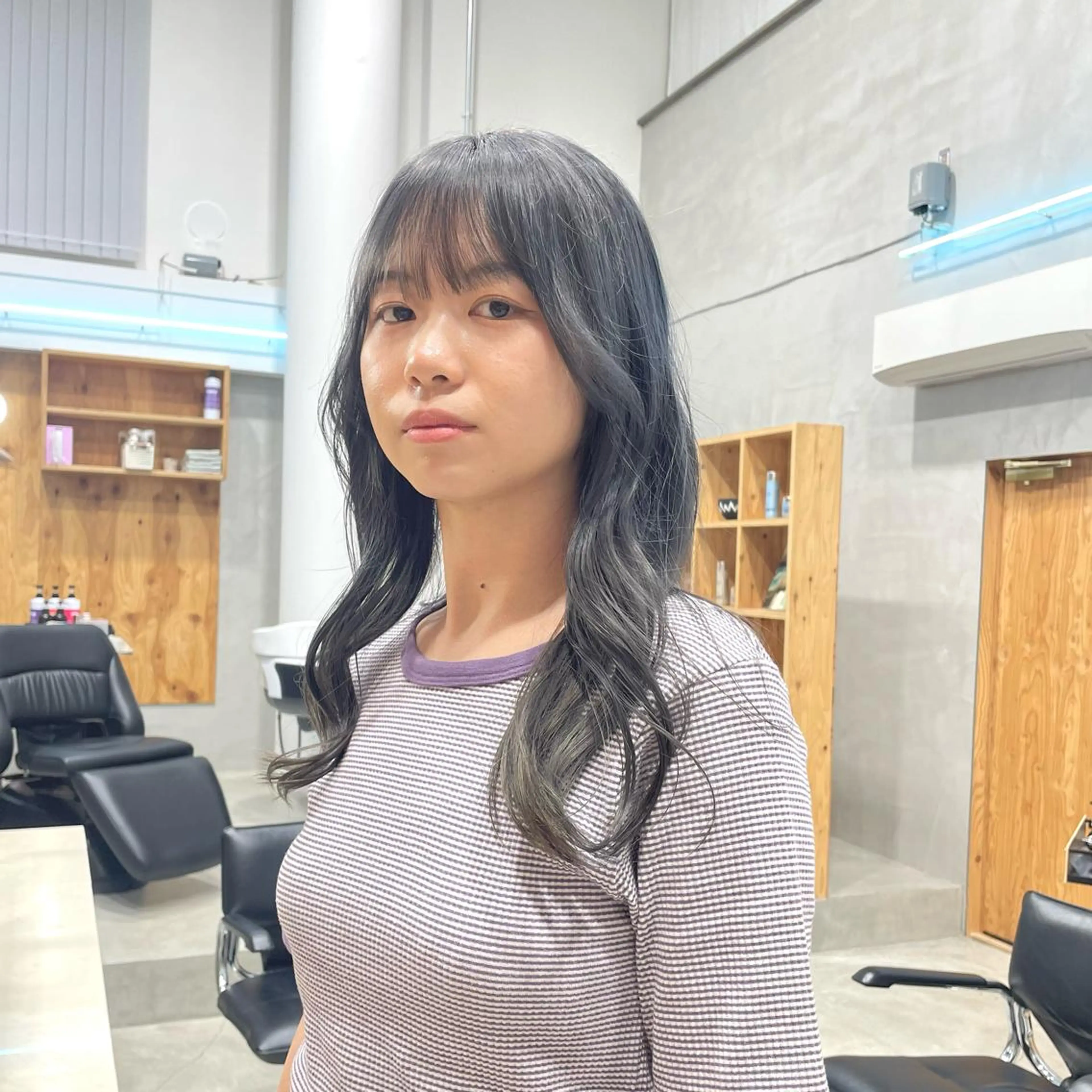 ロング カット ヘアカラー U リオナのヘアスタイル