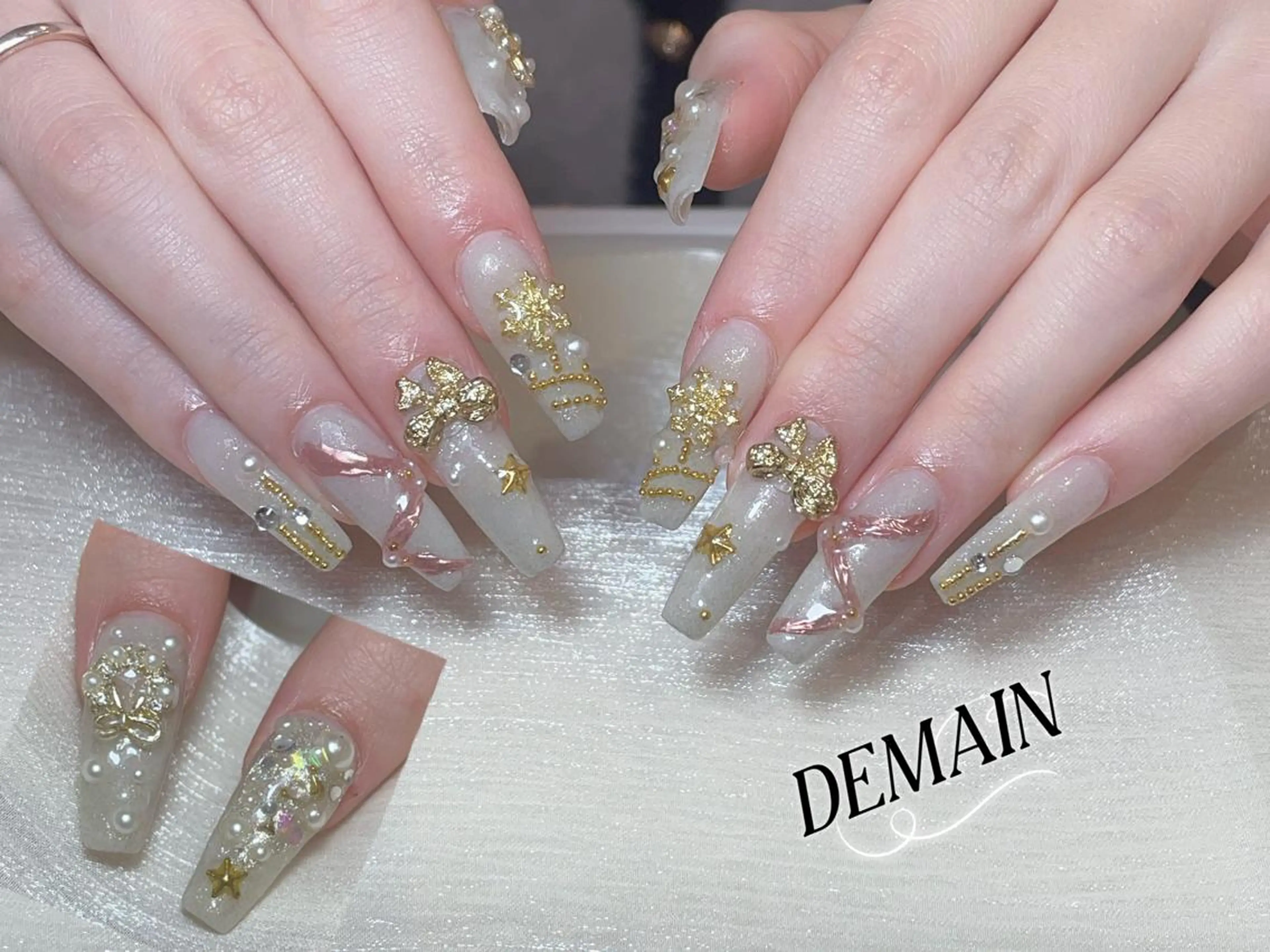 12月⭐オフ無料⭐ 🫧スカルプ長さだし⭐️持ち込みデザイン⭐️ゴージャス ⭐️時間内何でもOKの写真